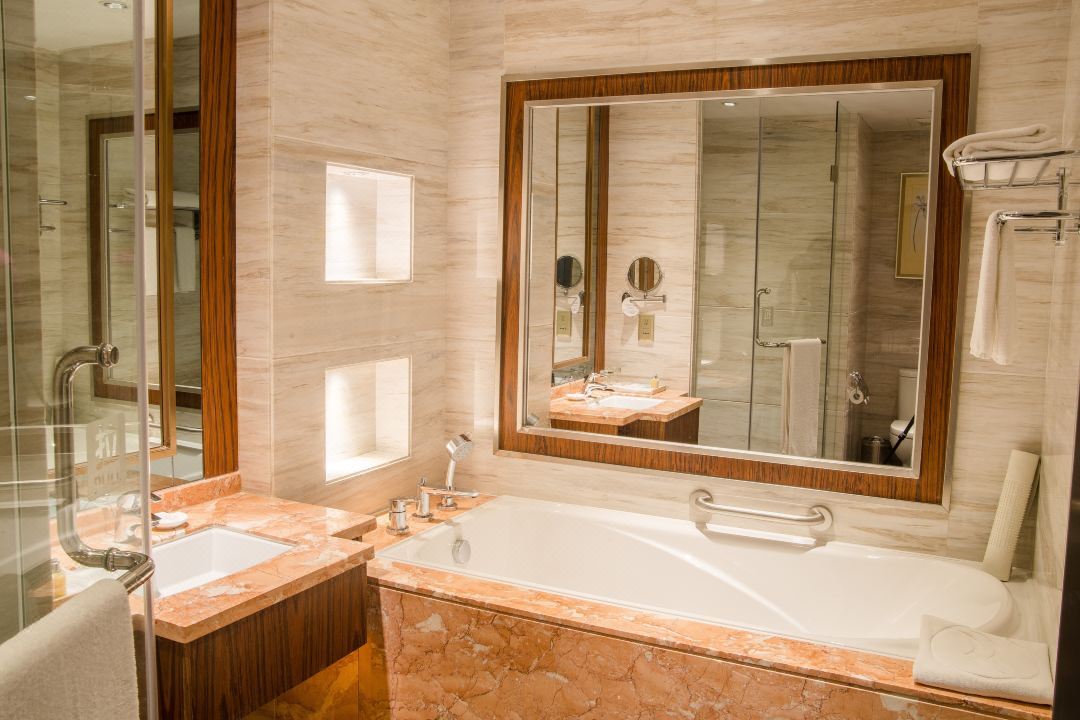 Double King Bed Non Smoking