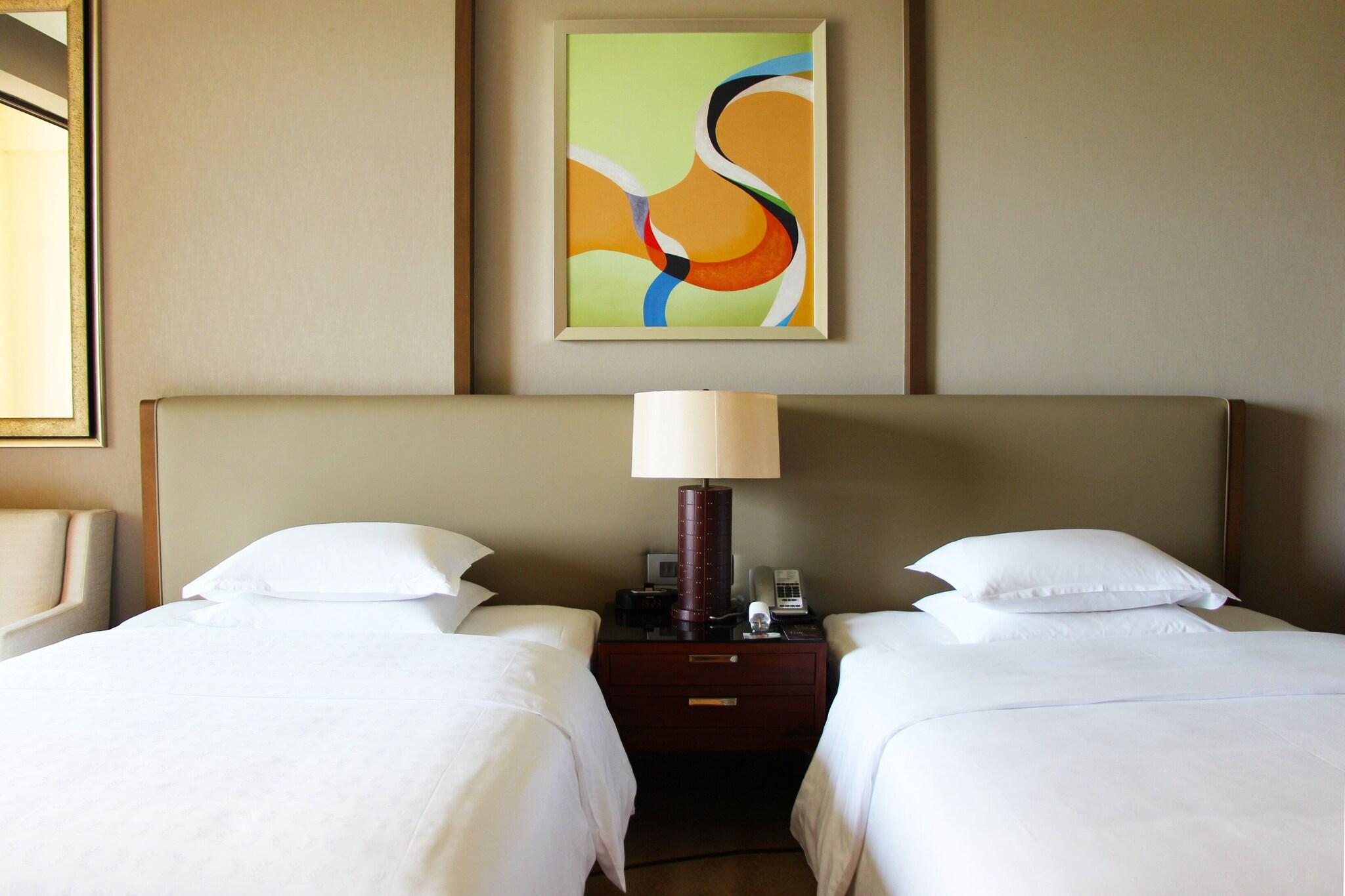 Twin Deluxe Garden View