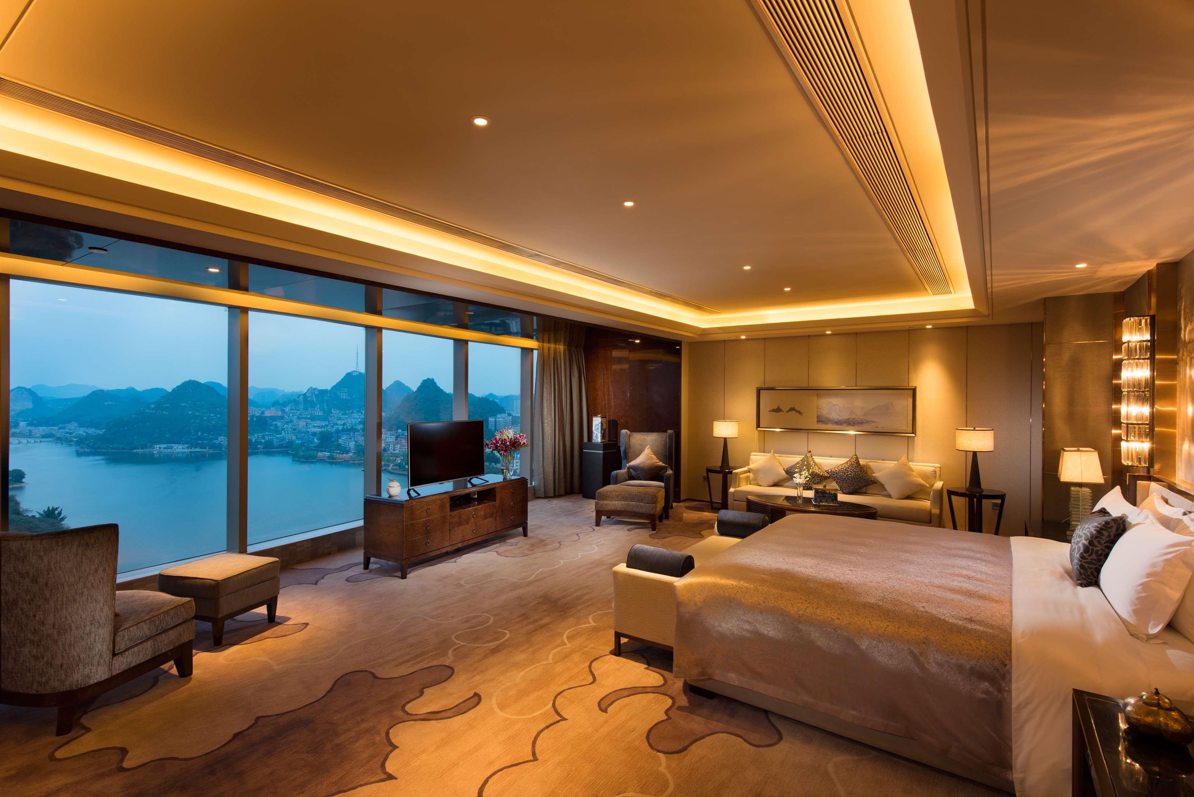 Suite Premier King Bed