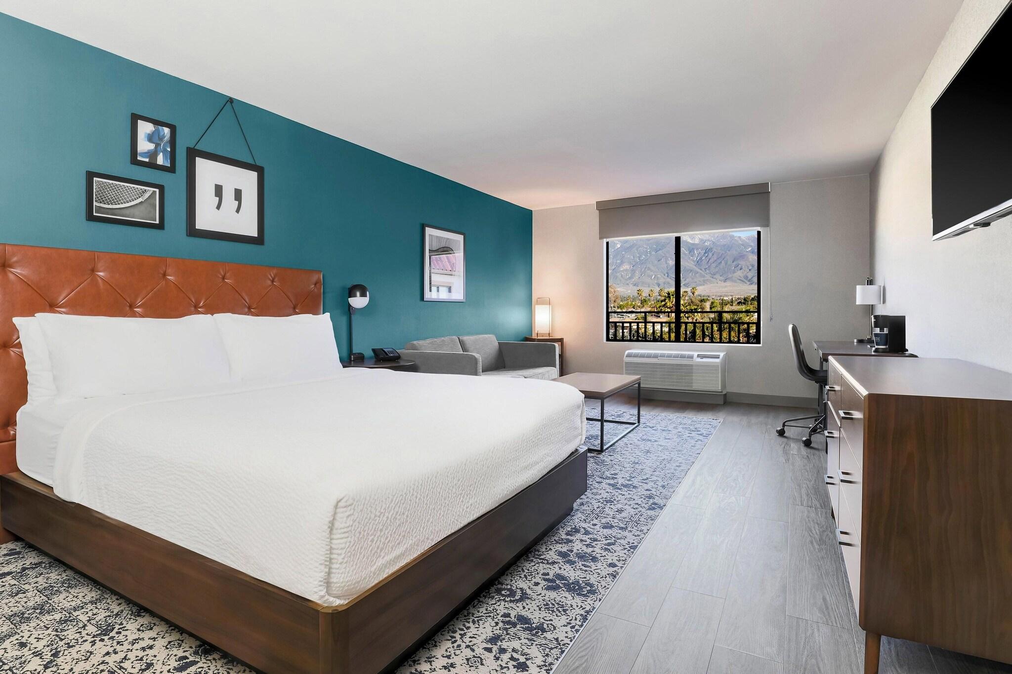 Double Deluxe King Bed