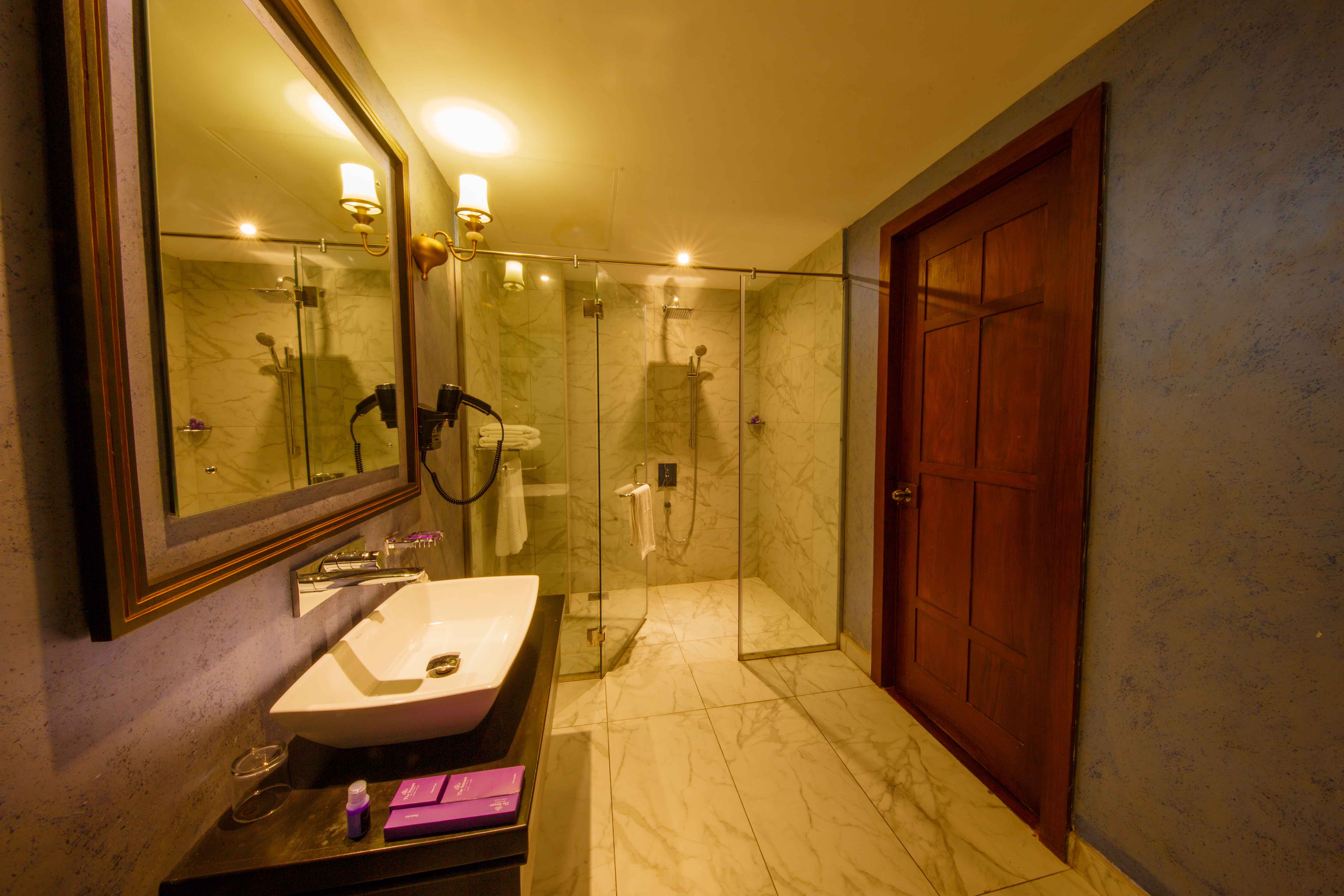 Triple Deluxe Premium