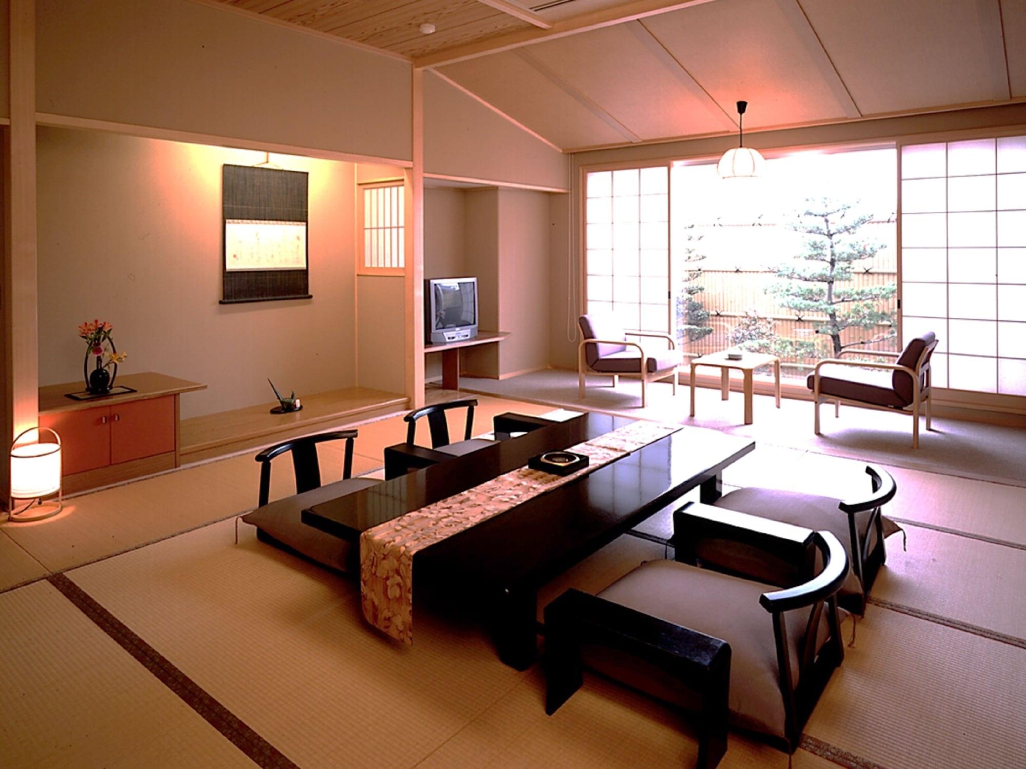 Quadruple Japanese Room