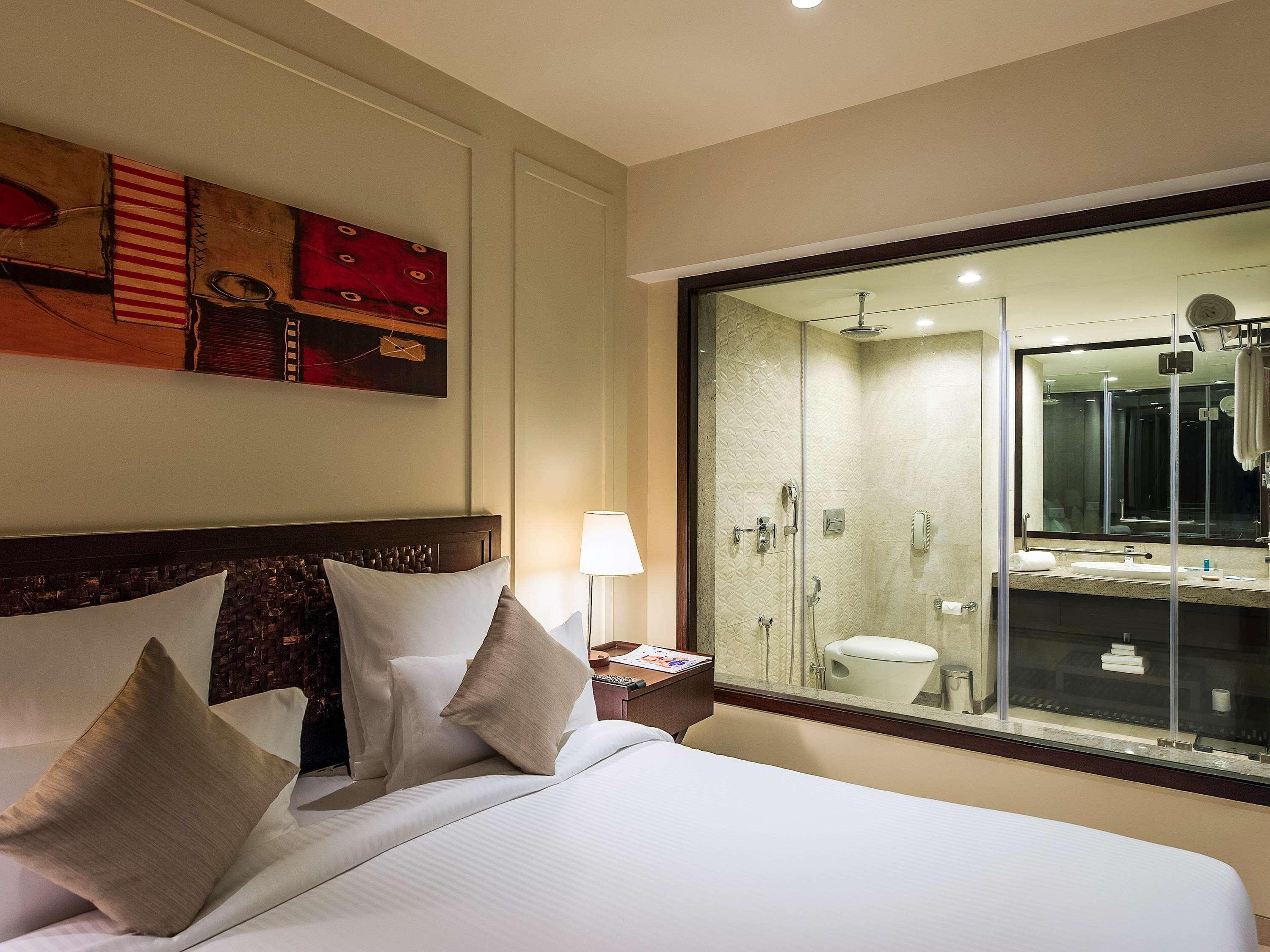 Double Deluxe King Bed