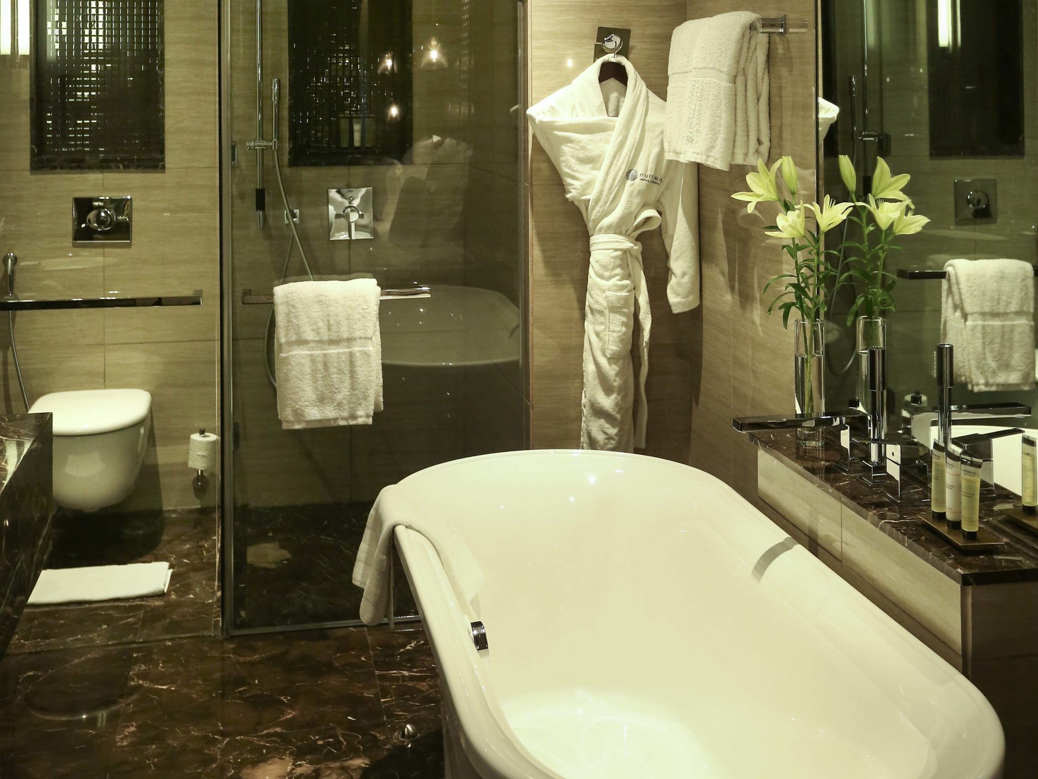 Double Club Executive