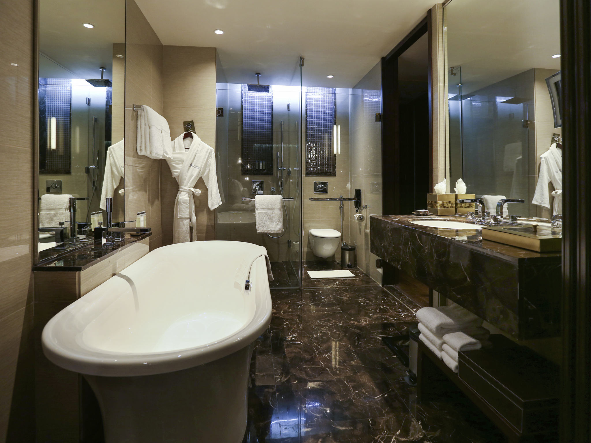 Double Club Executive