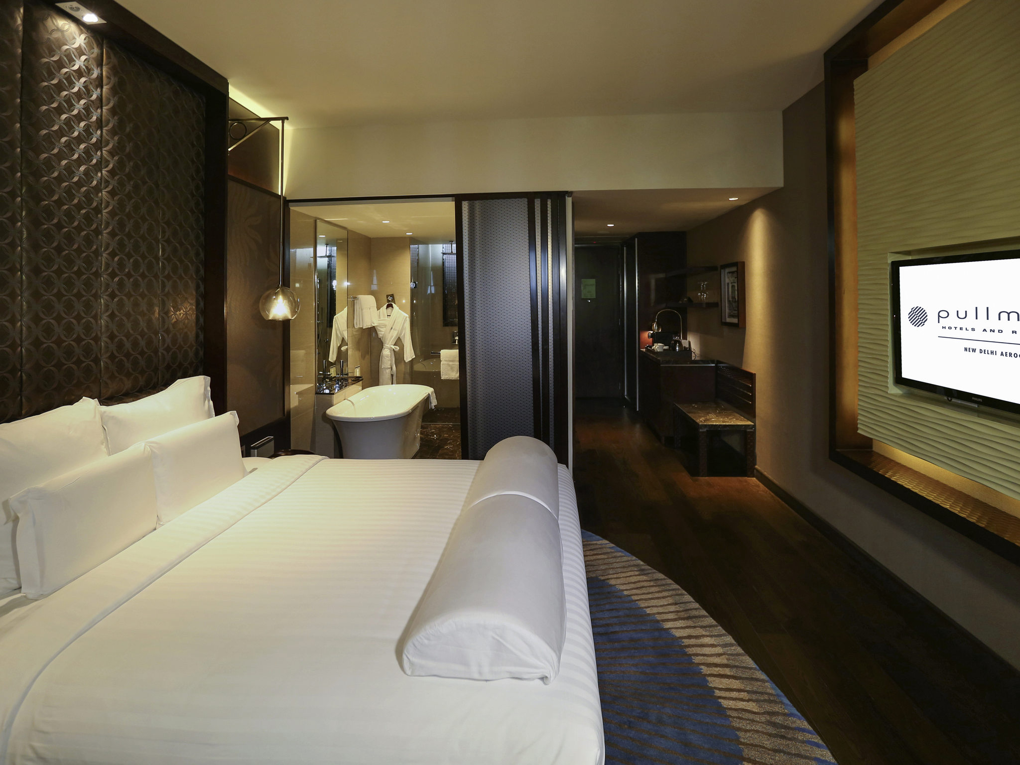 Double Club Executive