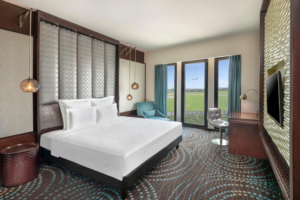 Double Superior King Bed