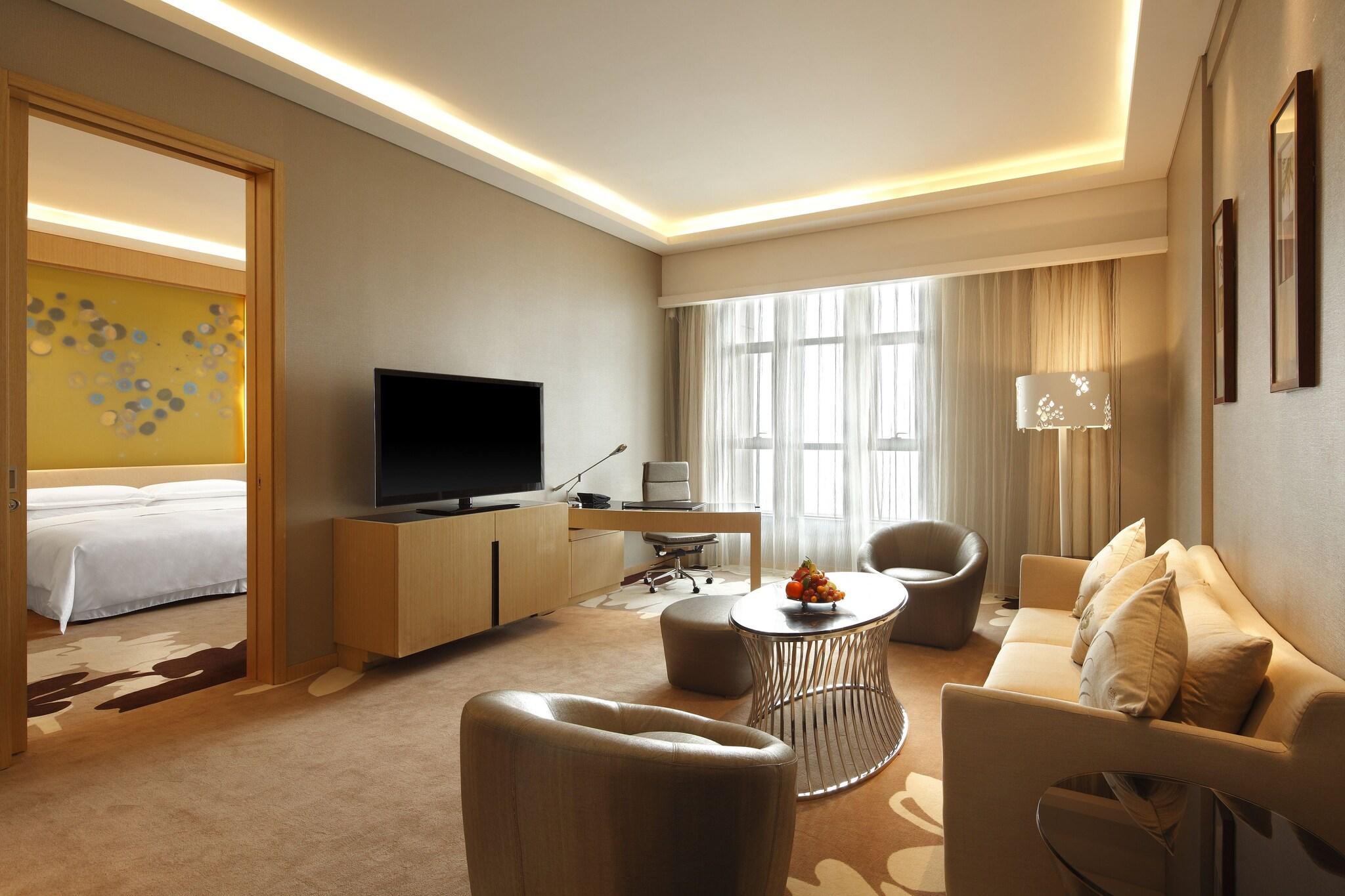 Double Deluxe King Bed