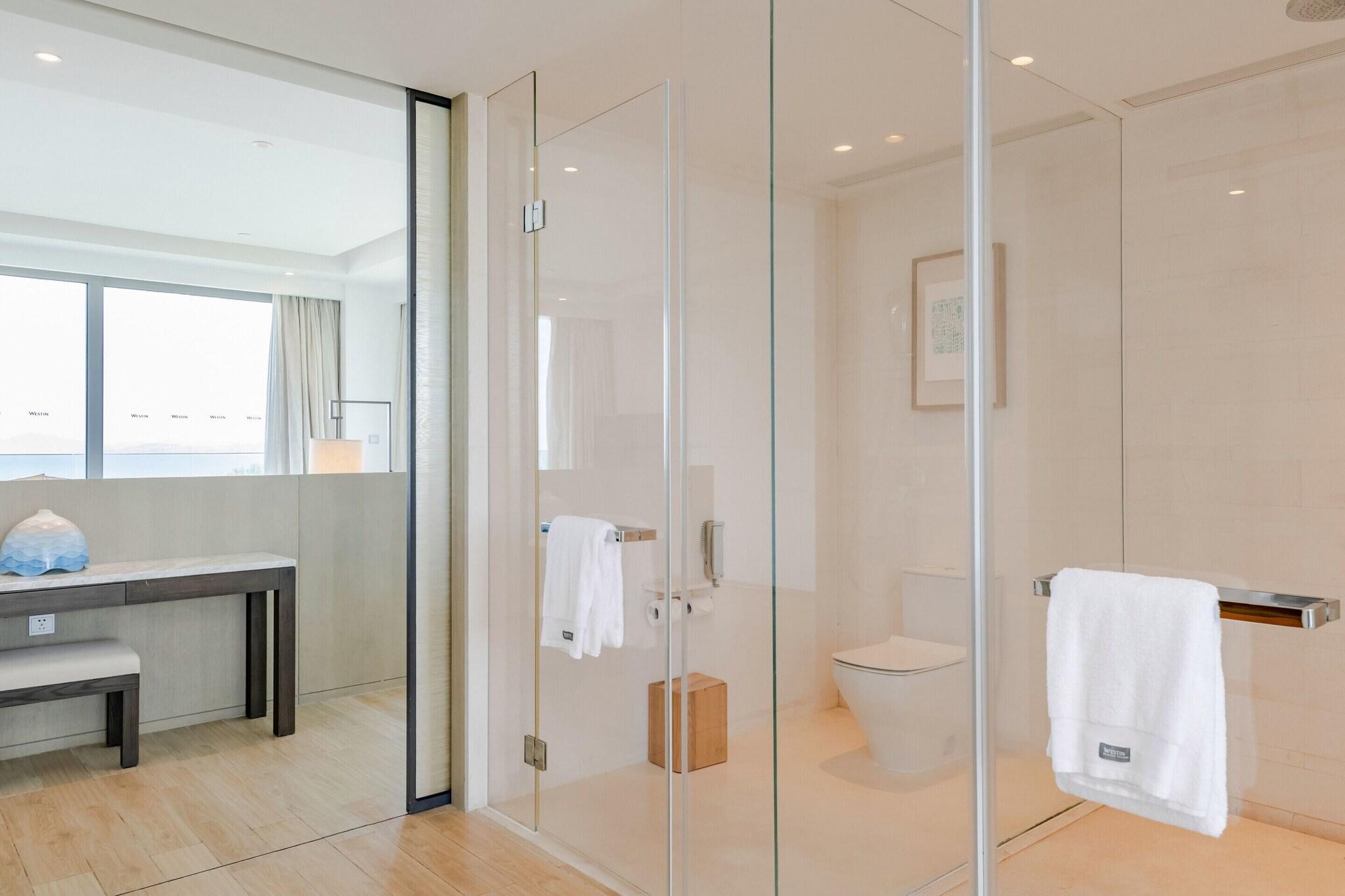 Suite Ocean View King Bed