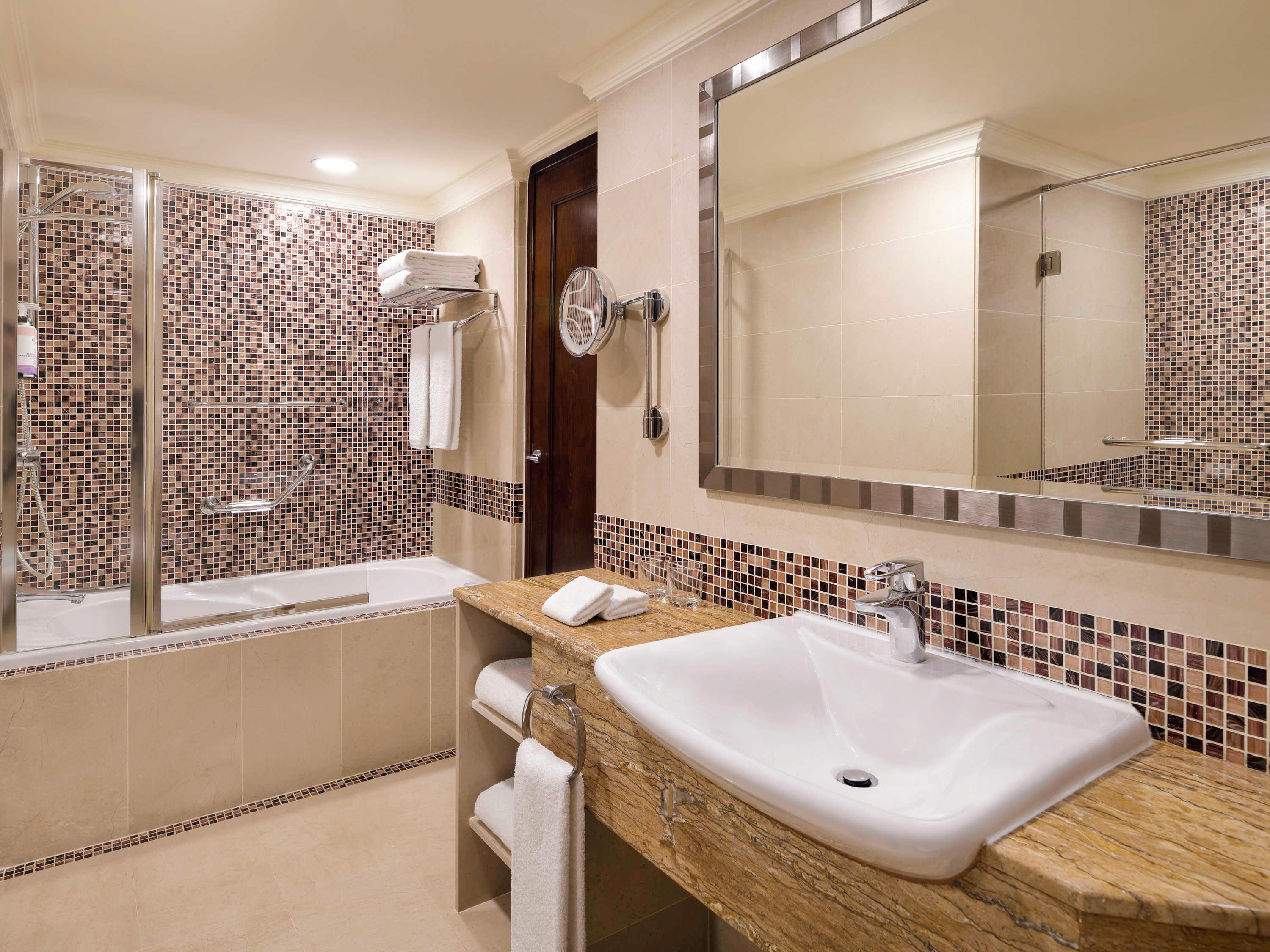 Suite Accessible Two Double Beds