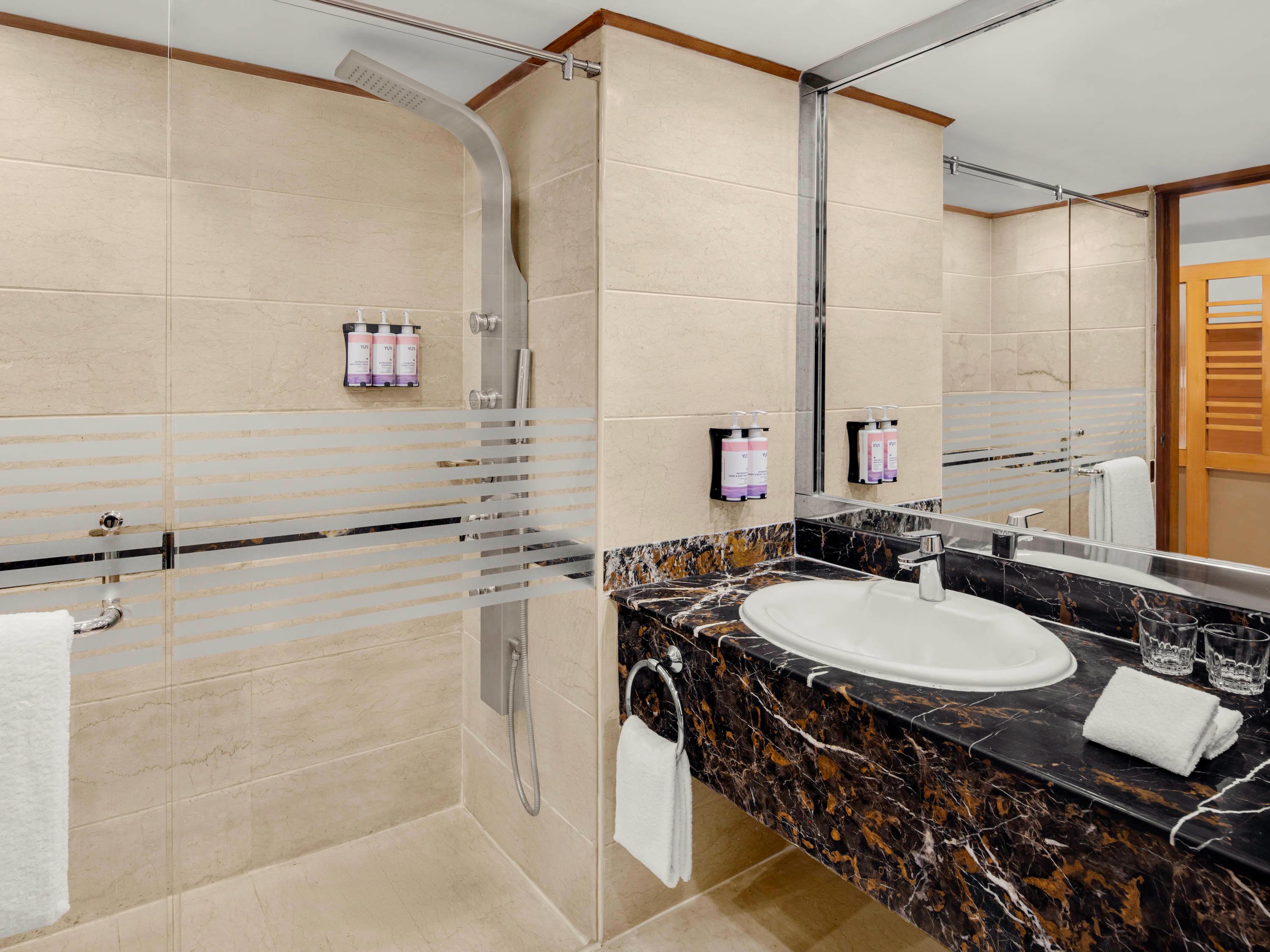 Suite Accessible Two Double Beds