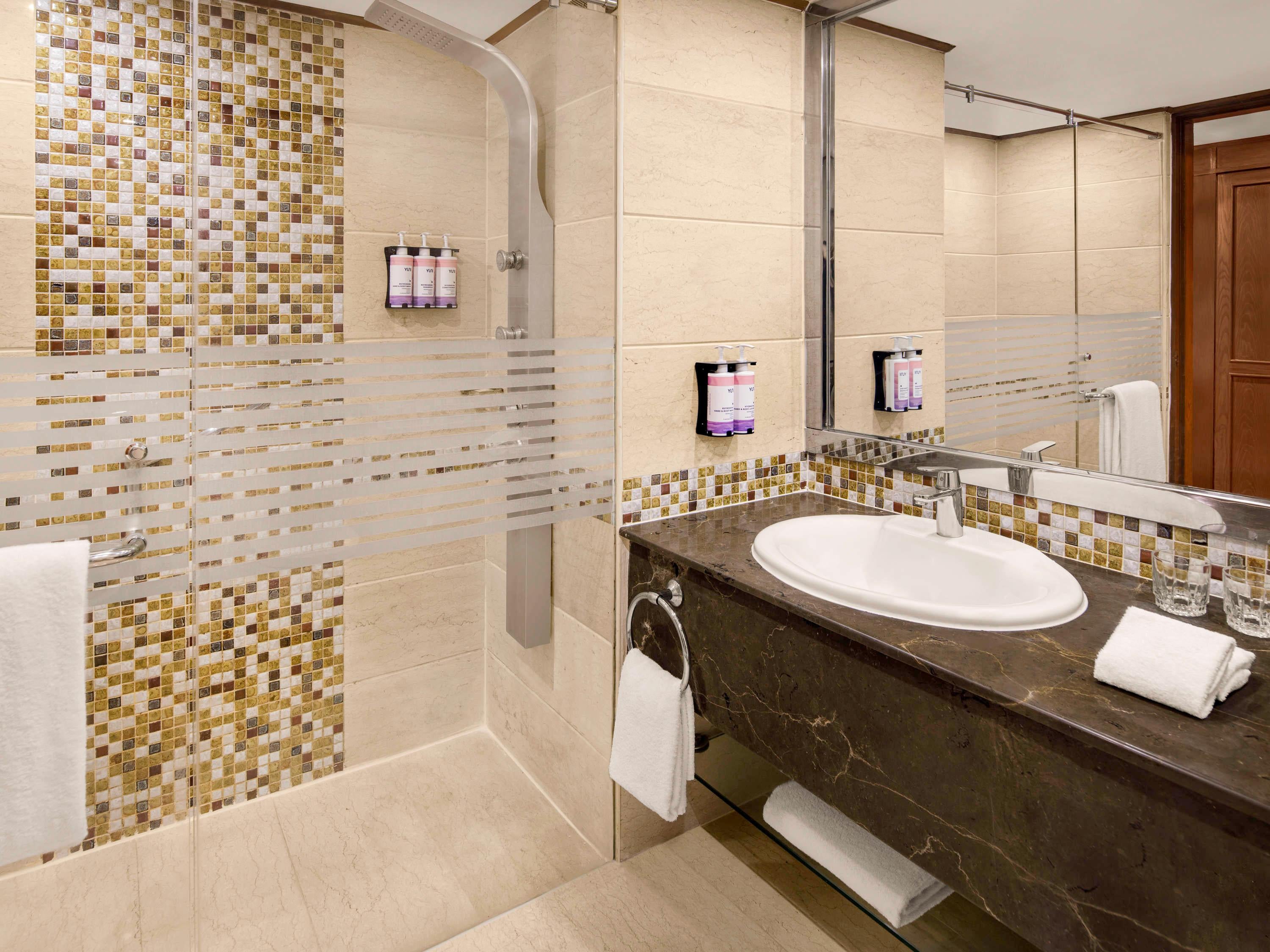 Suite Accessible Two Double Beds