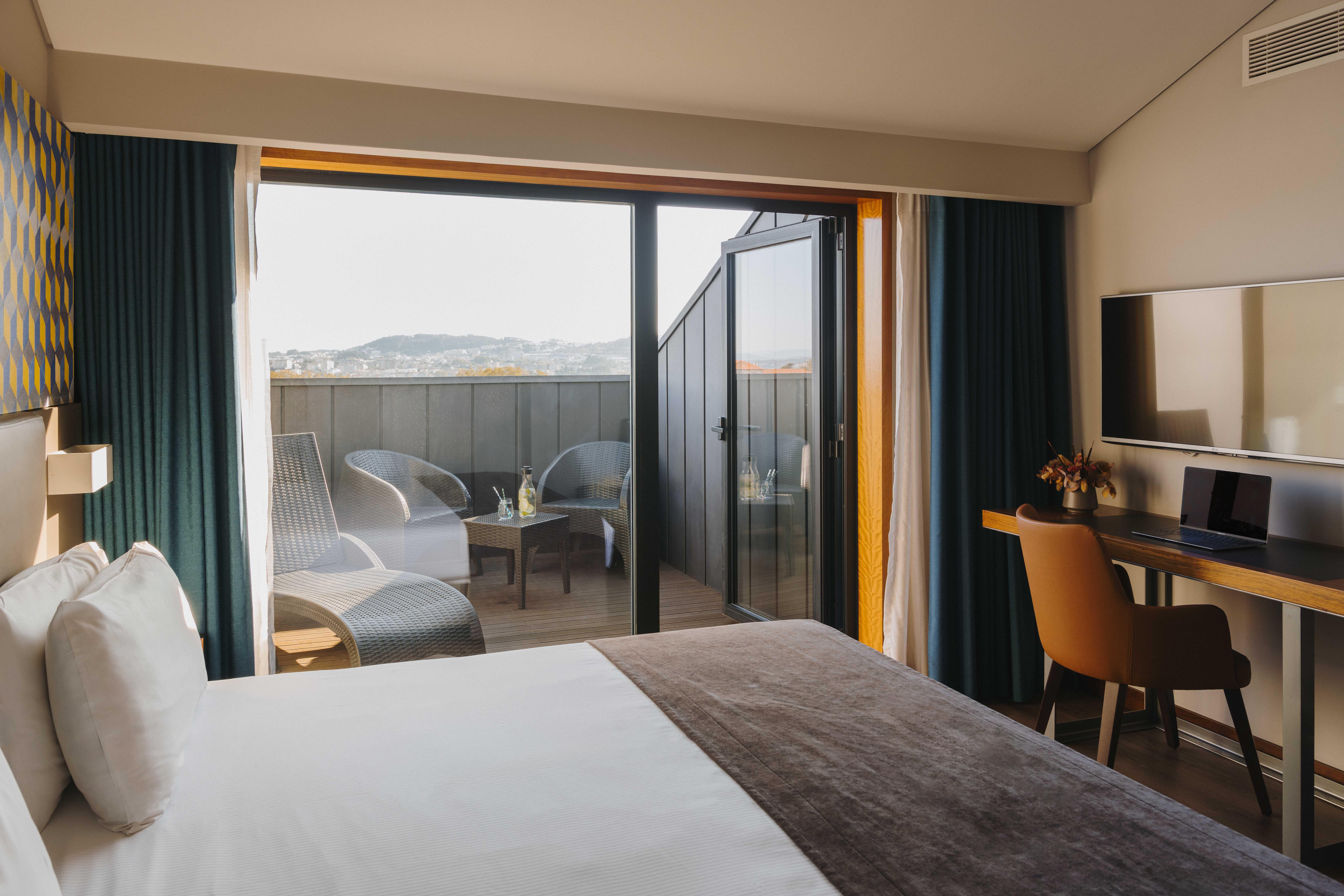 Double or Twin Deluxe