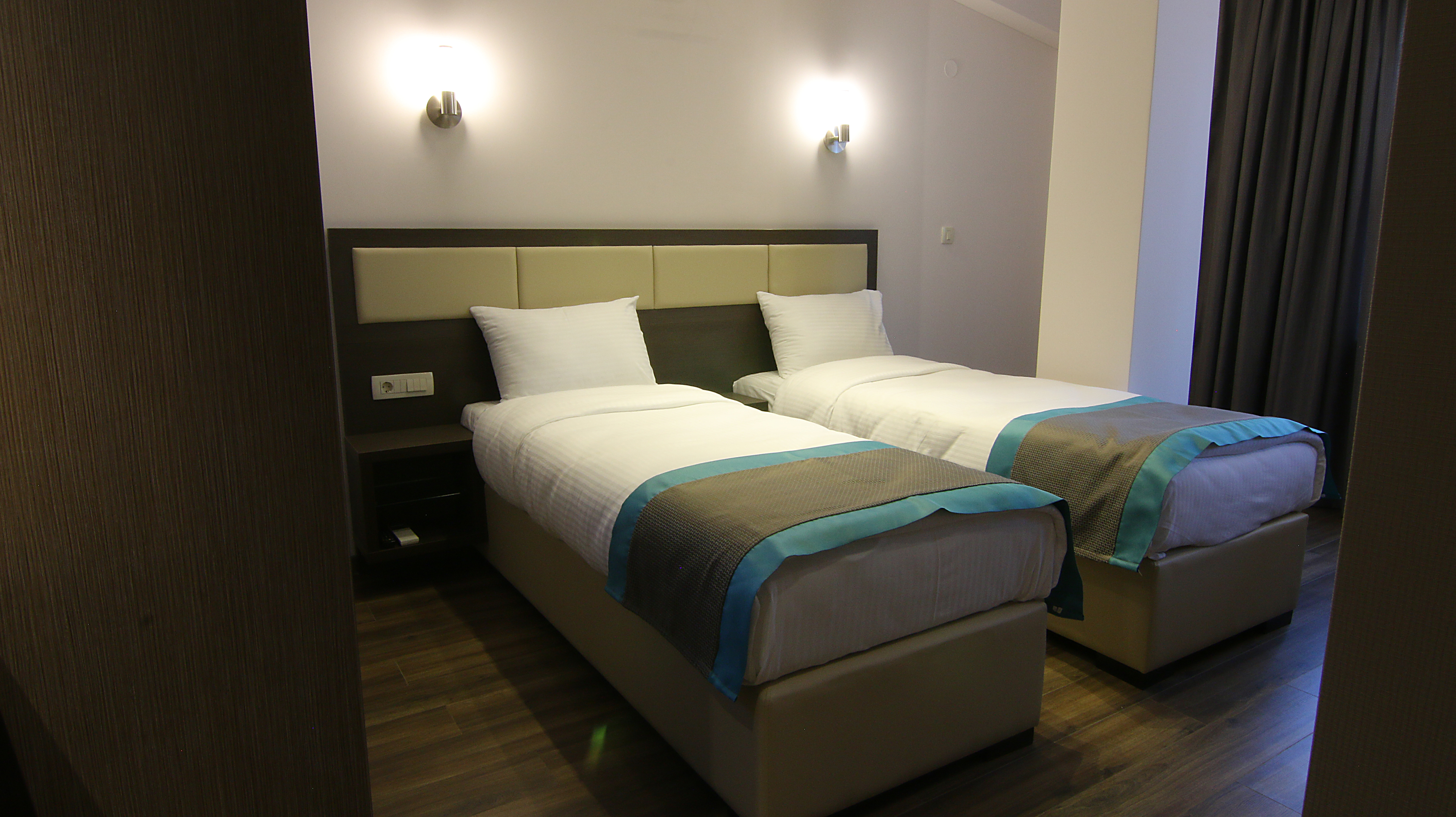 Double or Twin Deluxe