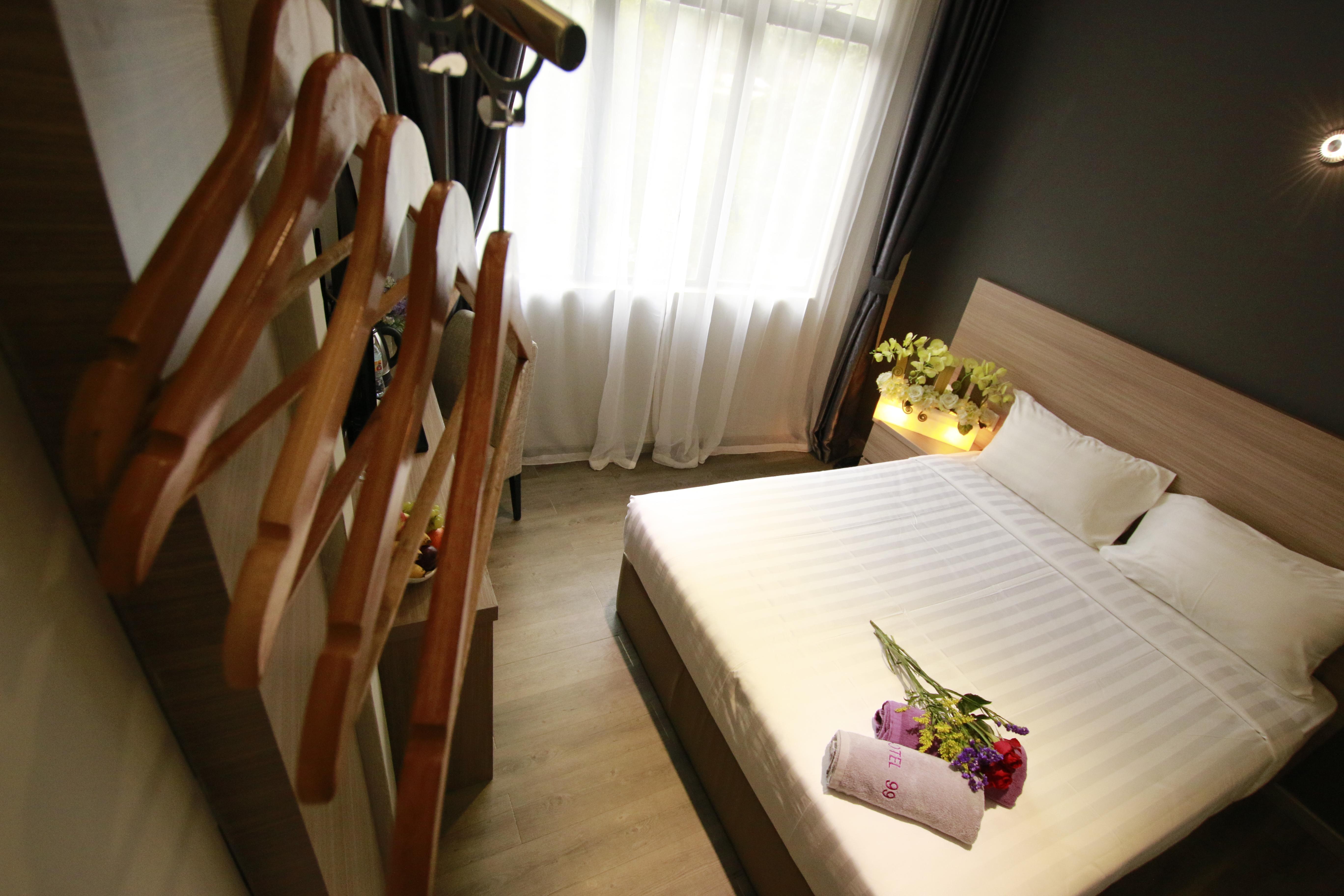 Double Superior Queen Bed