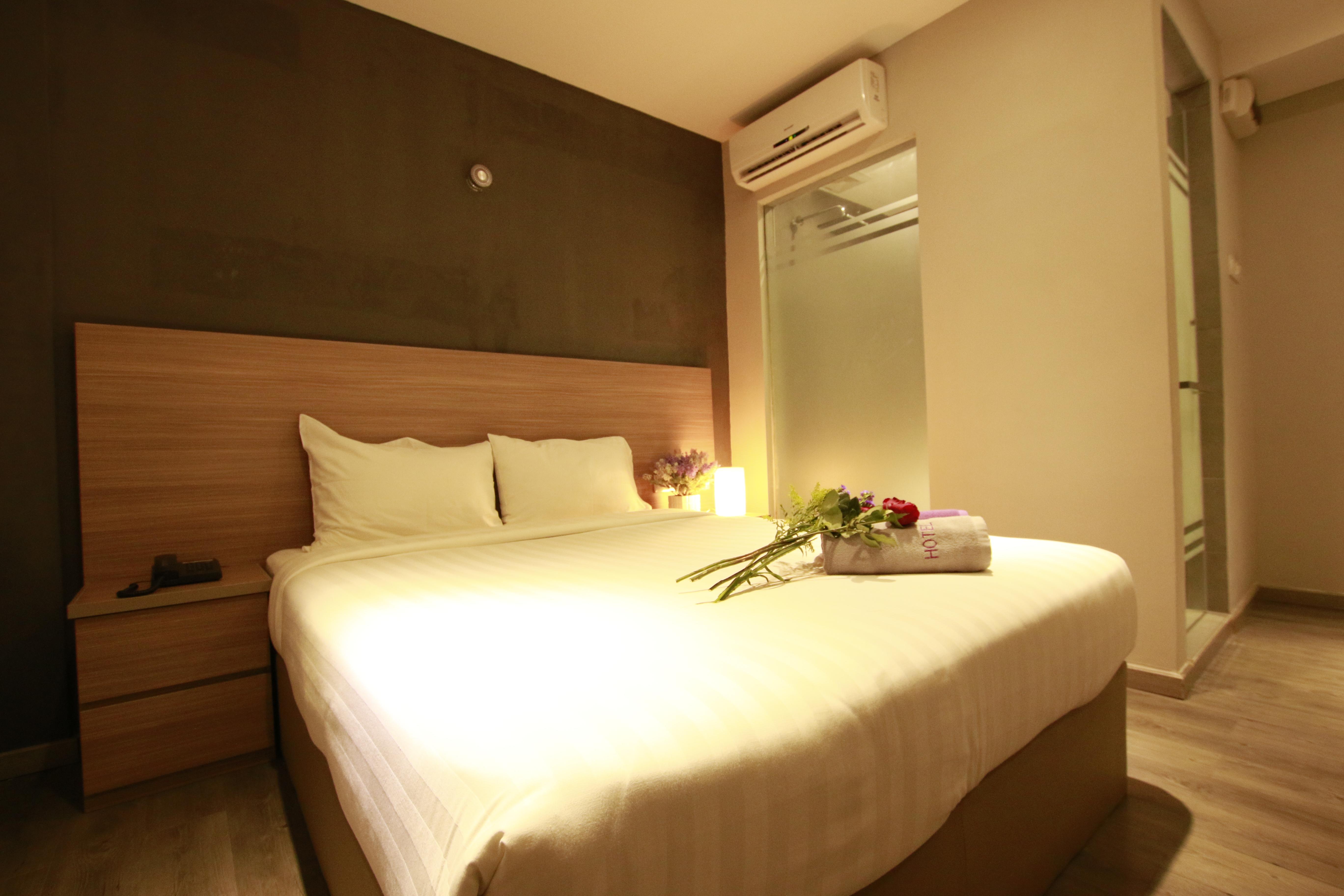 Double Superior Queen Bed