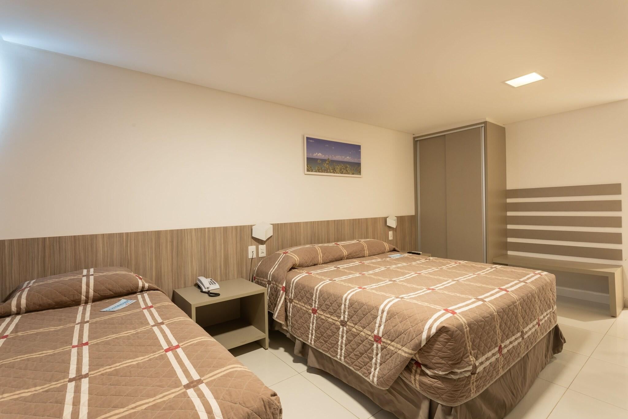 Double or Twin with Double Bed