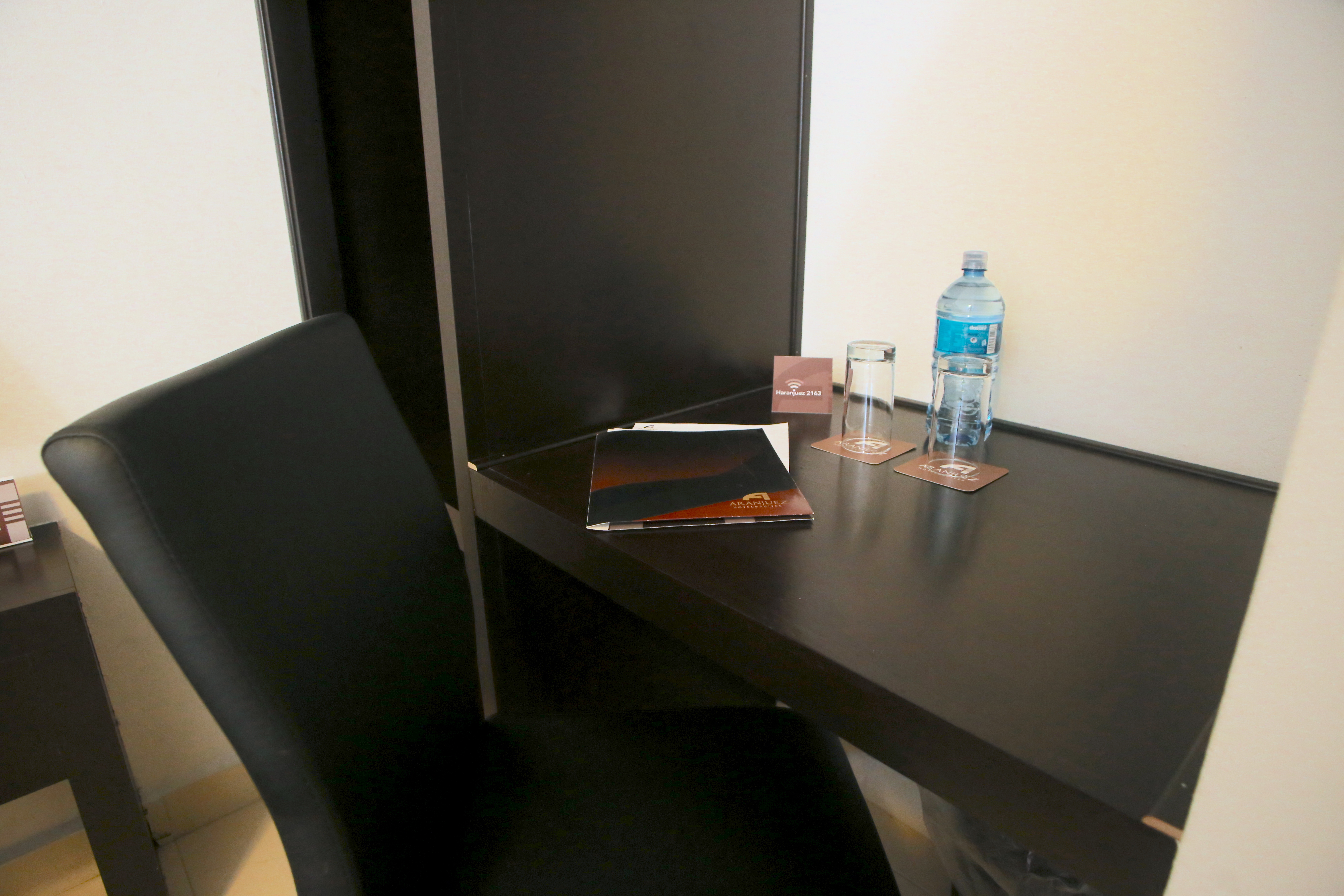 Double Executive Queen Bed