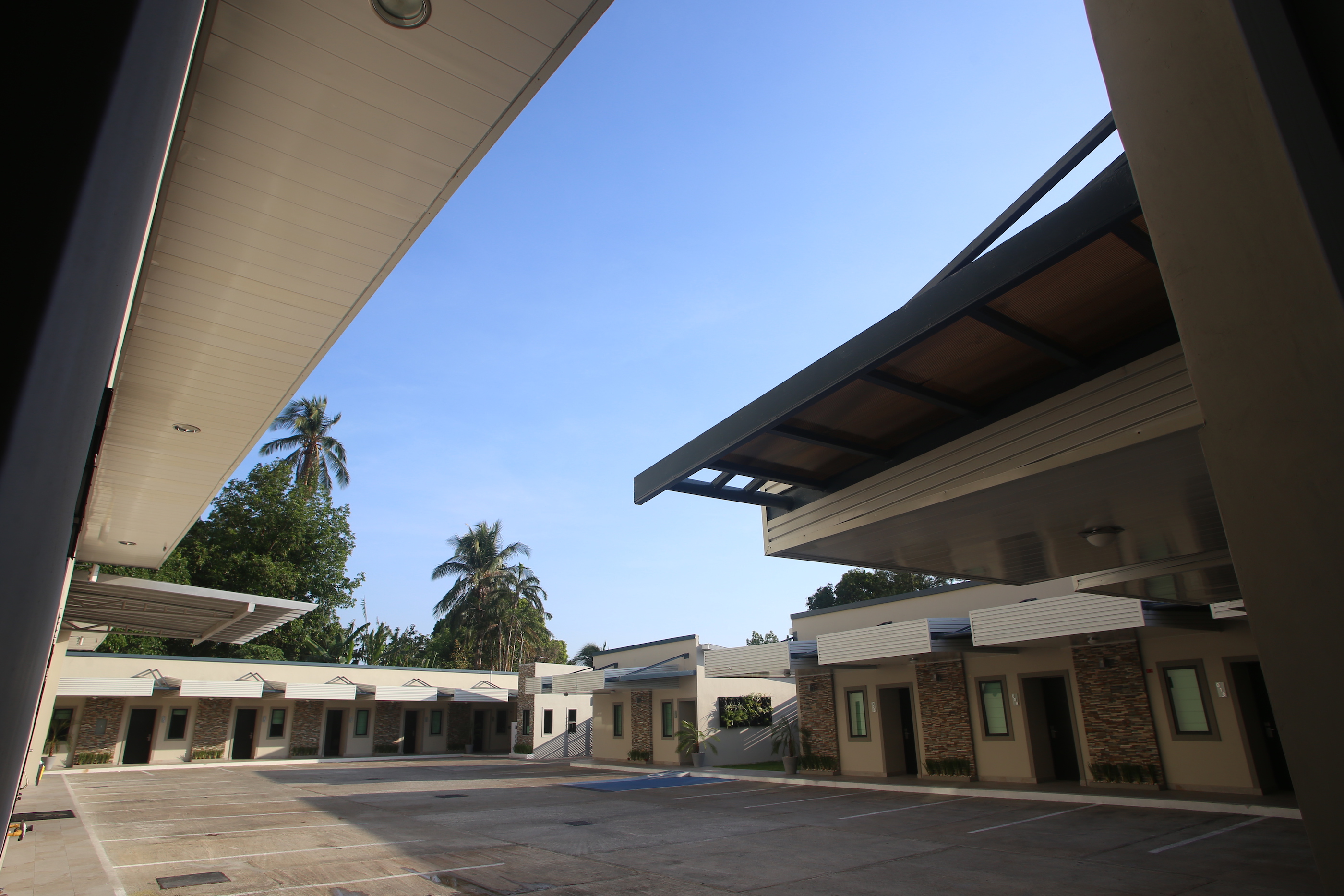 Double Executive Queen Bed