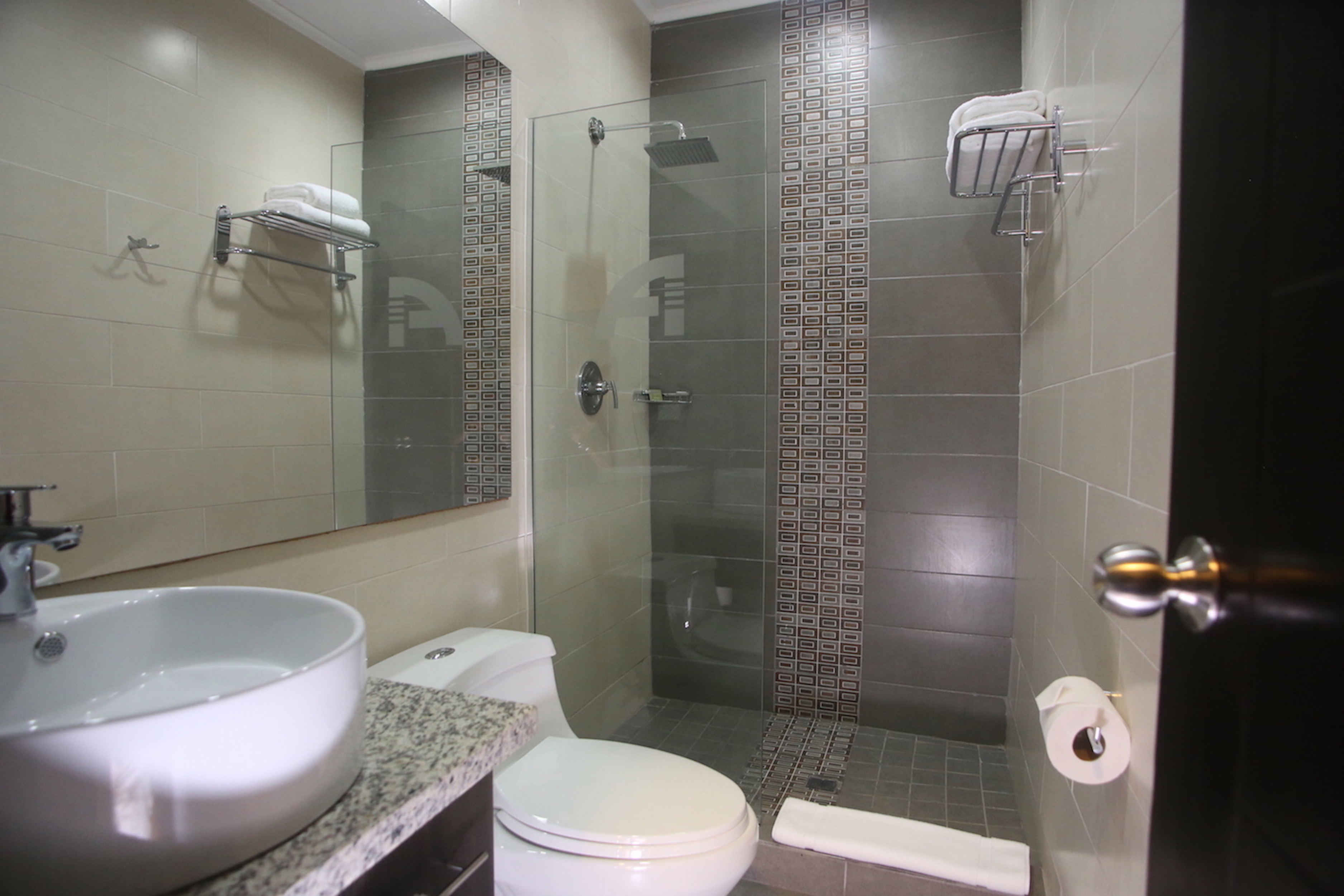 Double Queen Size Bed