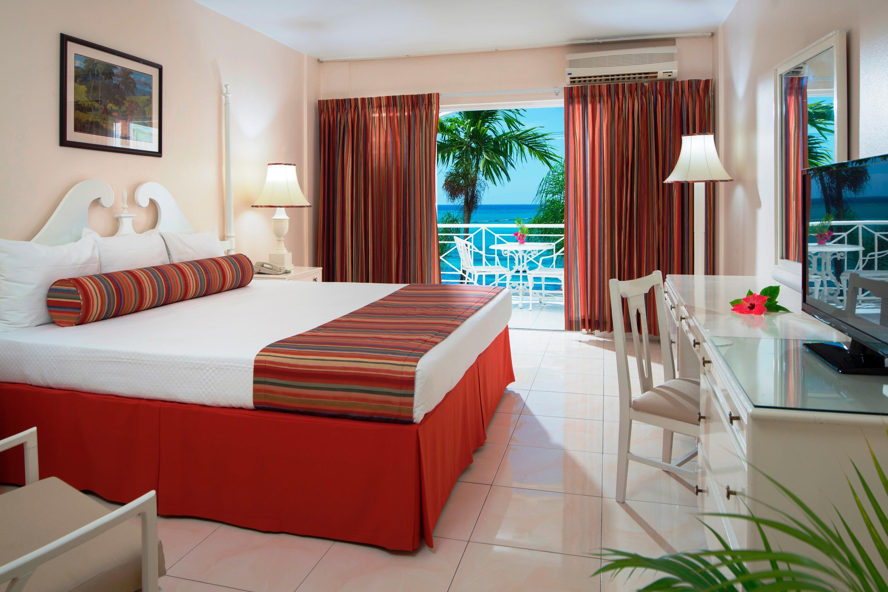 Room Deluxe Pool View