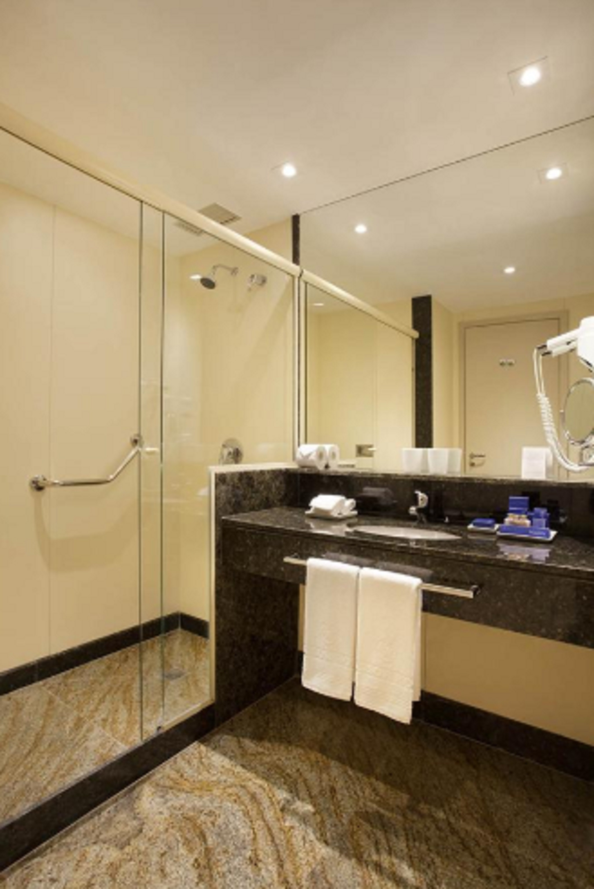 Triple Deluxe with Balcony