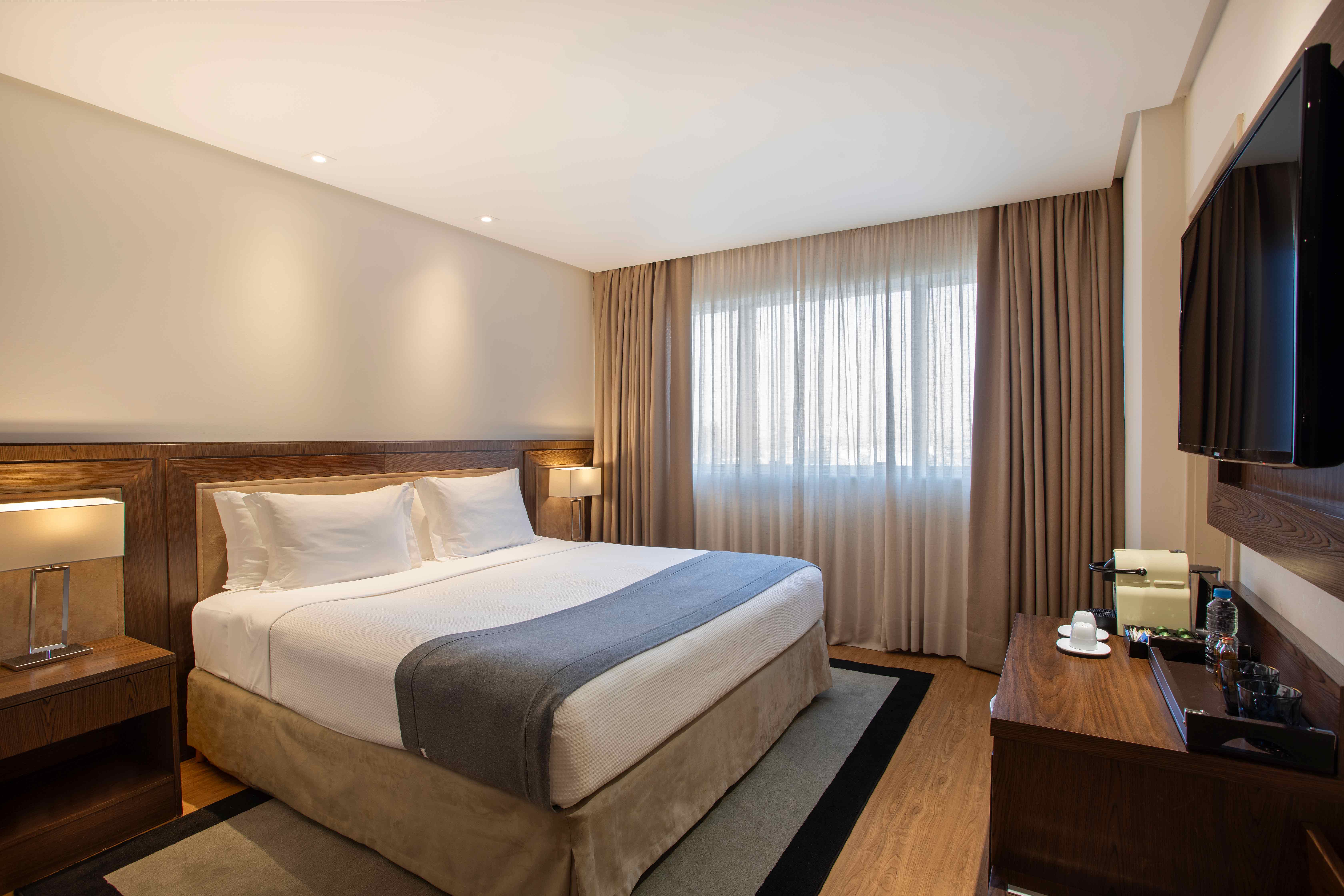 Double Executive Superior