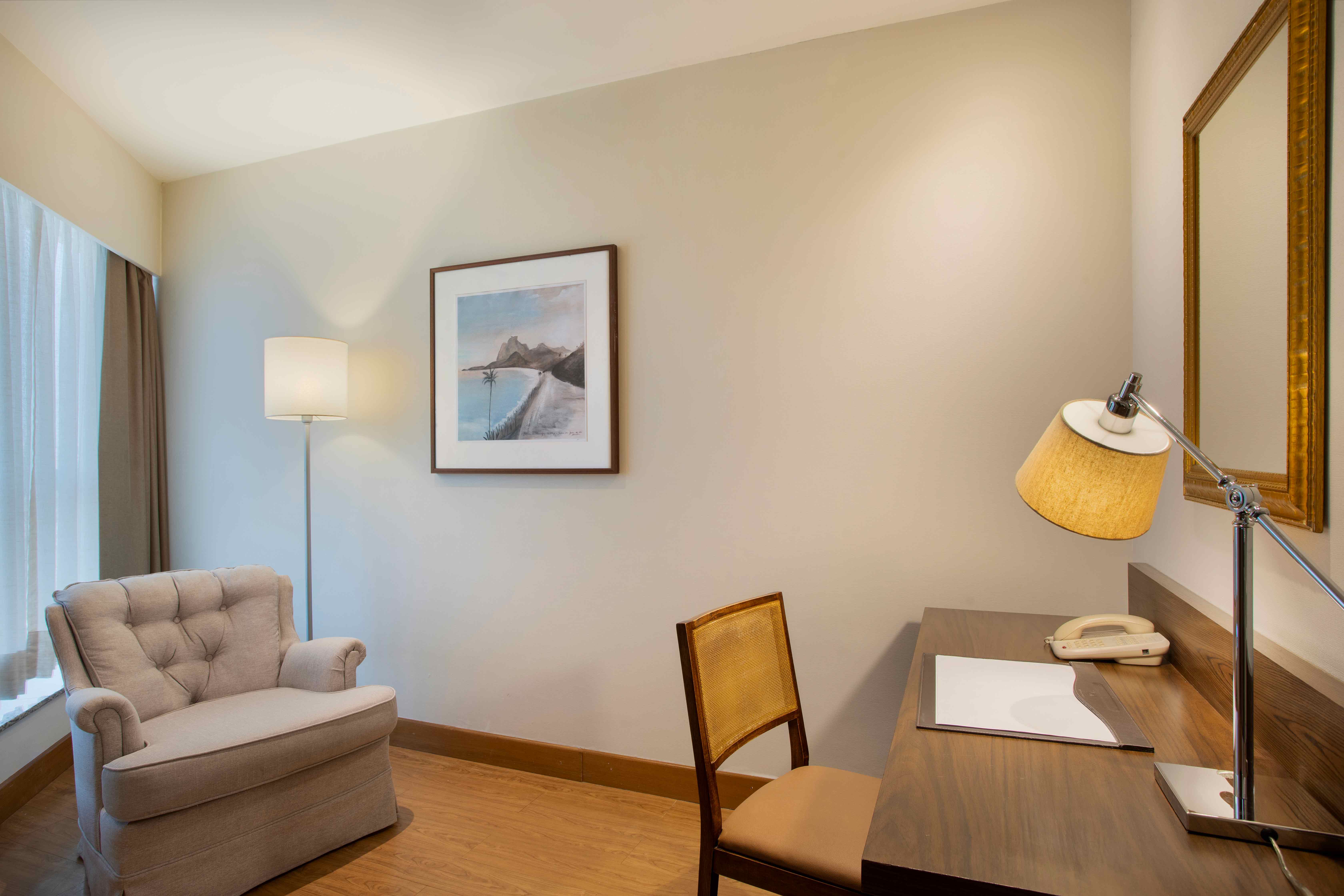 Single Executive Superior