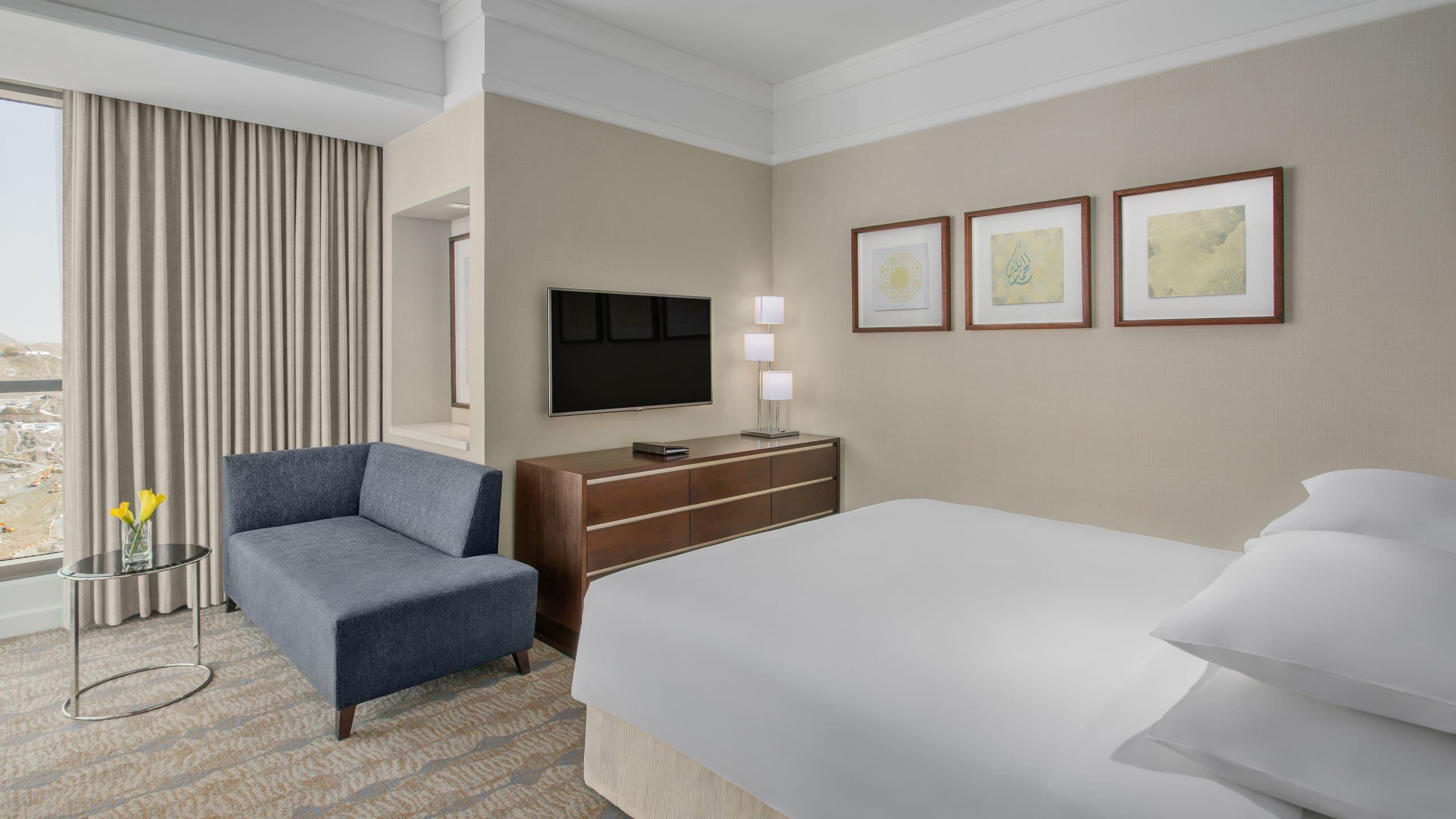 Double King Size Bed