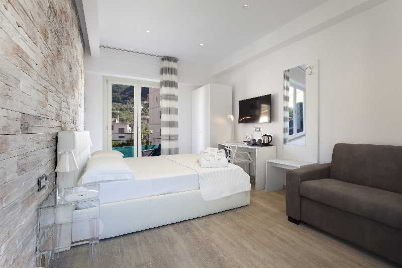 Suite Two Double Beds