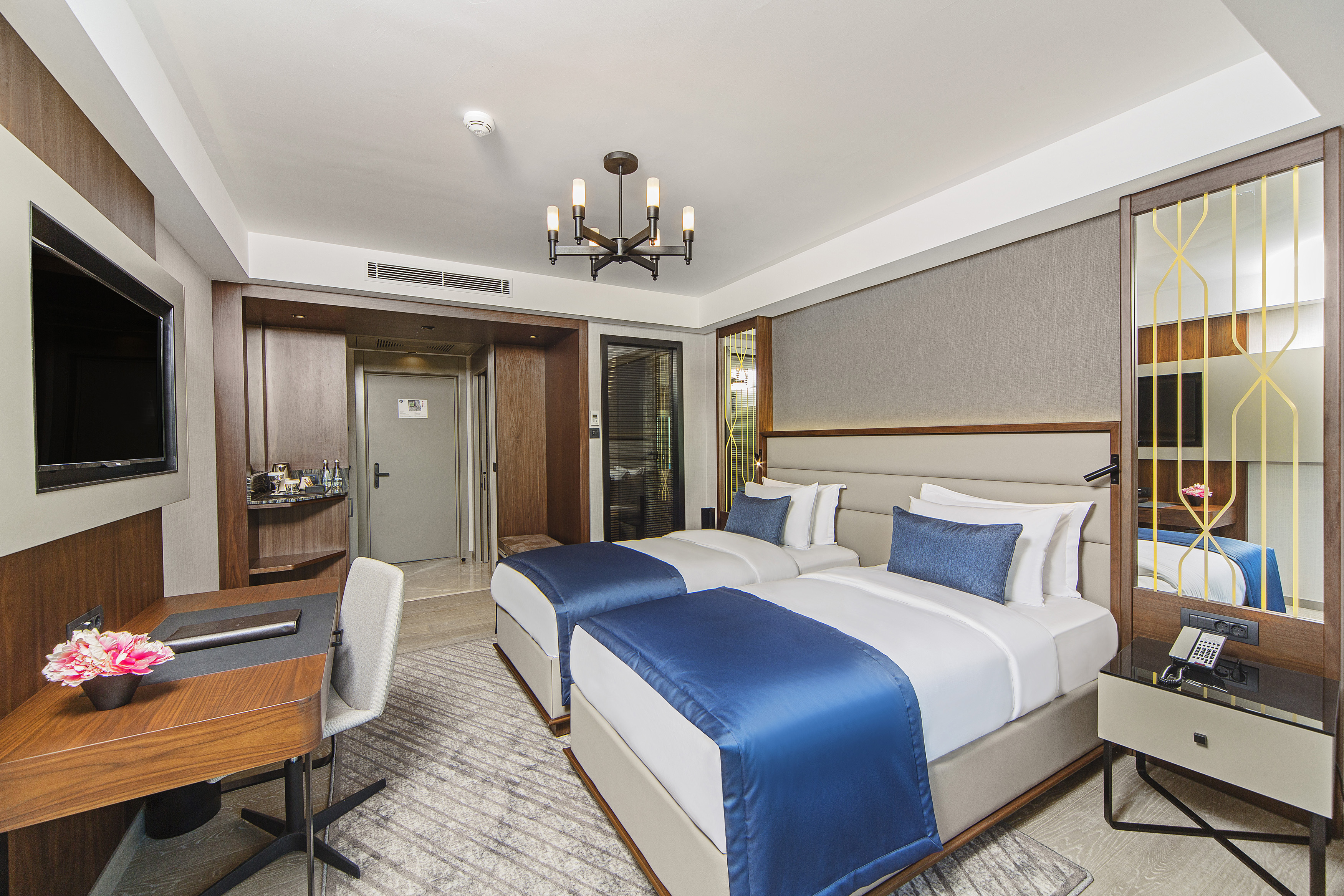 Double or Twin Standard