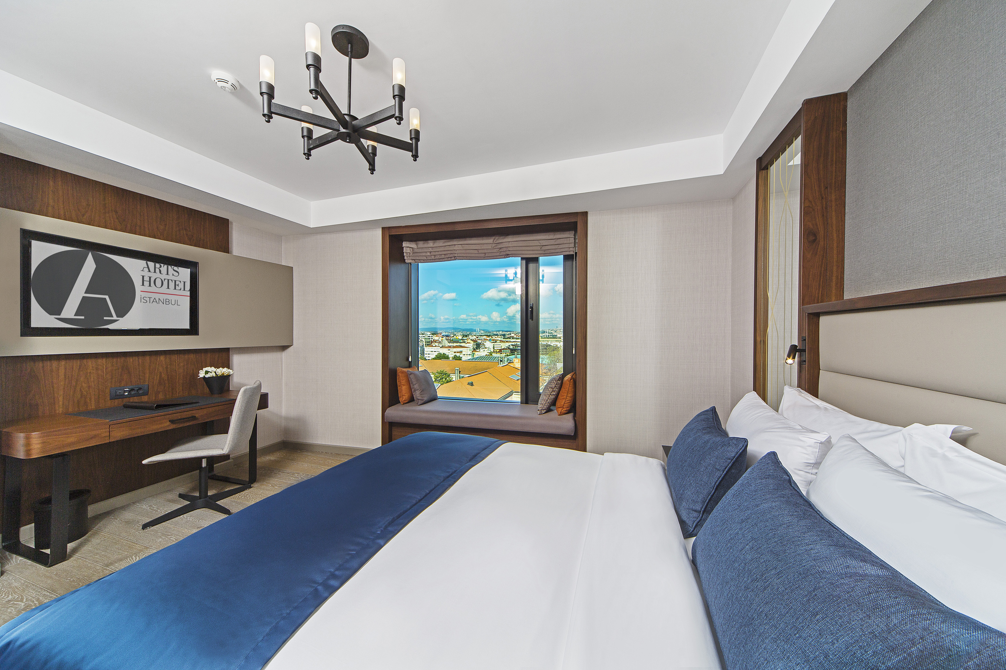 Double or Twin Deluxe