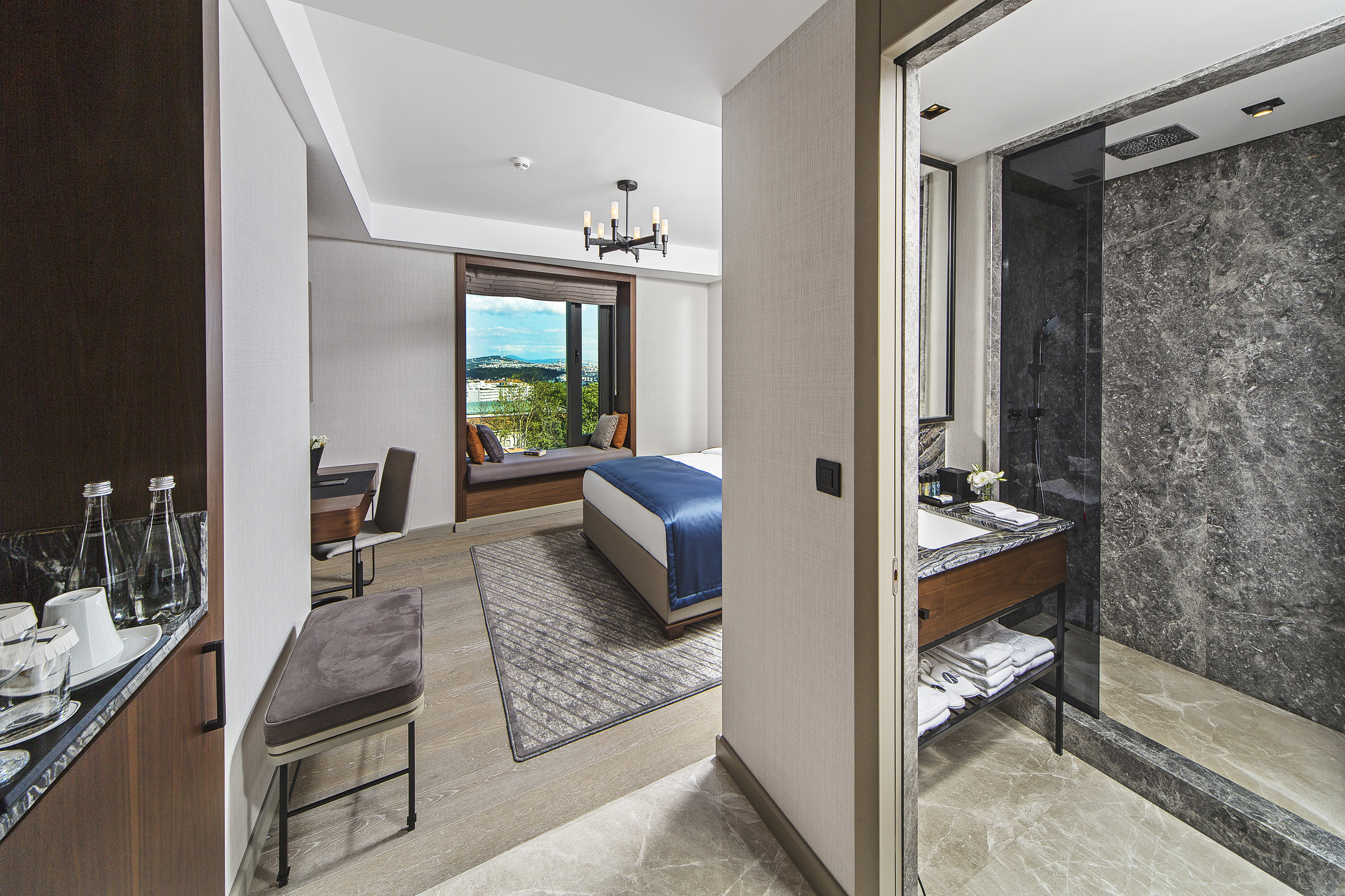 Double or Twin Deluxe