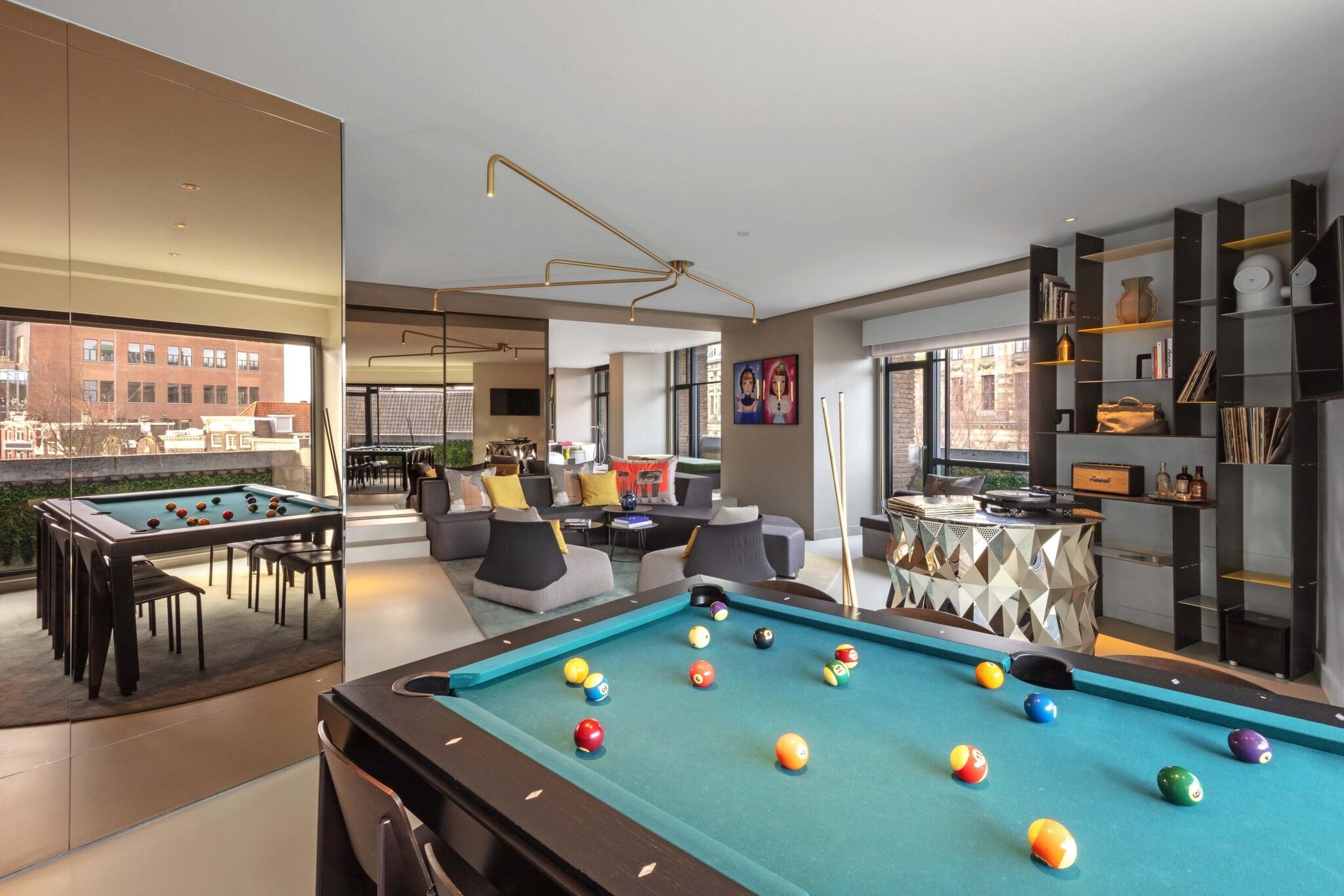 Studio King Bed One Bedroom 