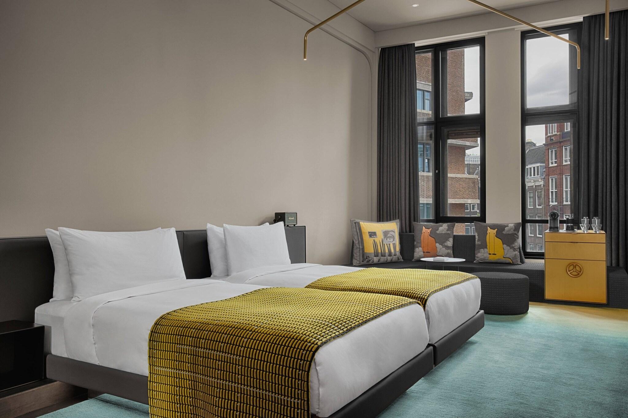 Twin Superior City View