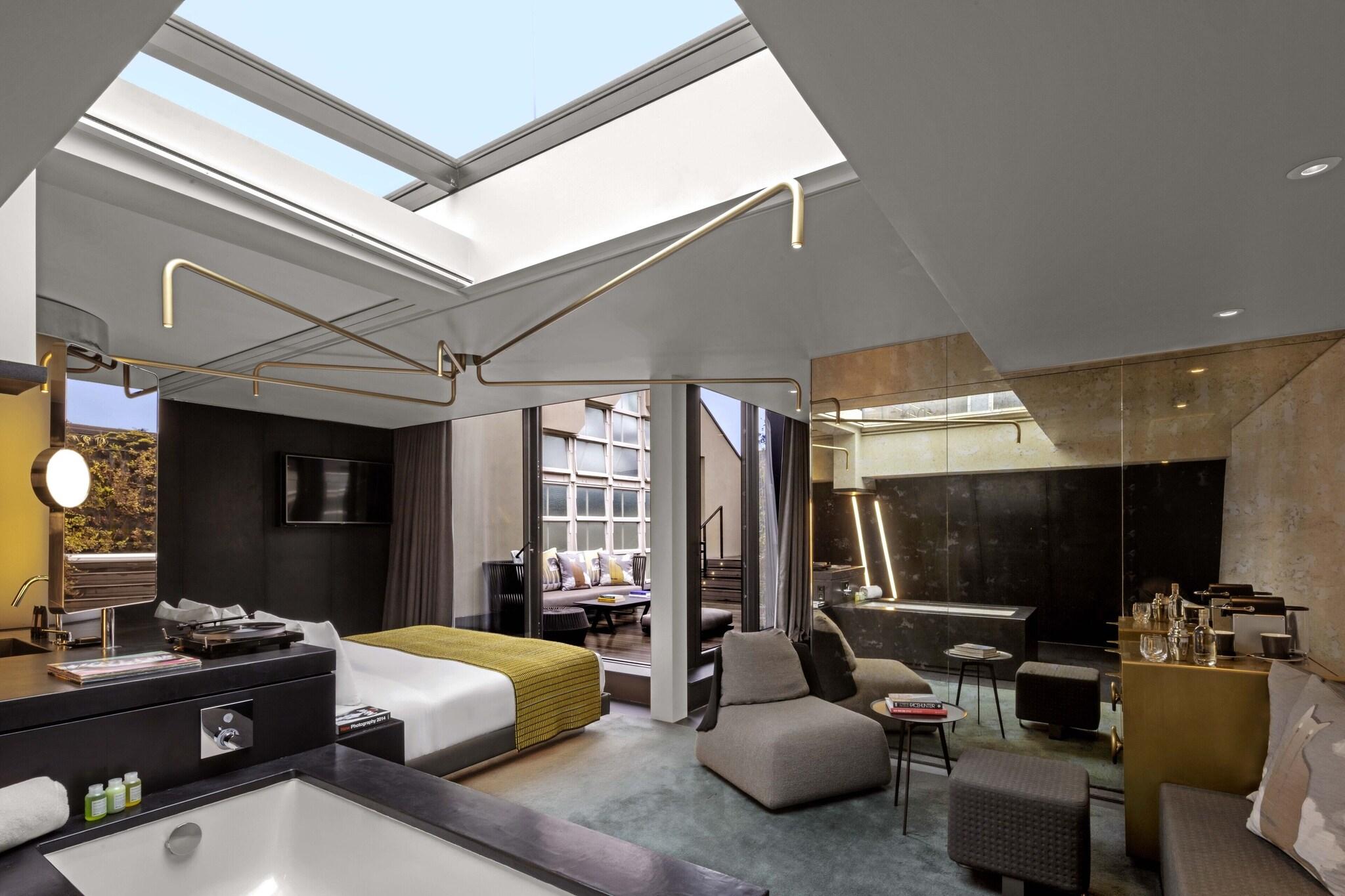 Suite King Bed One Bedroom 