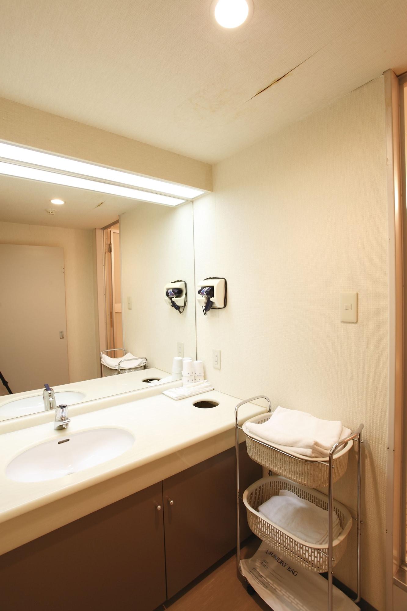 Quadruple Non Smoking