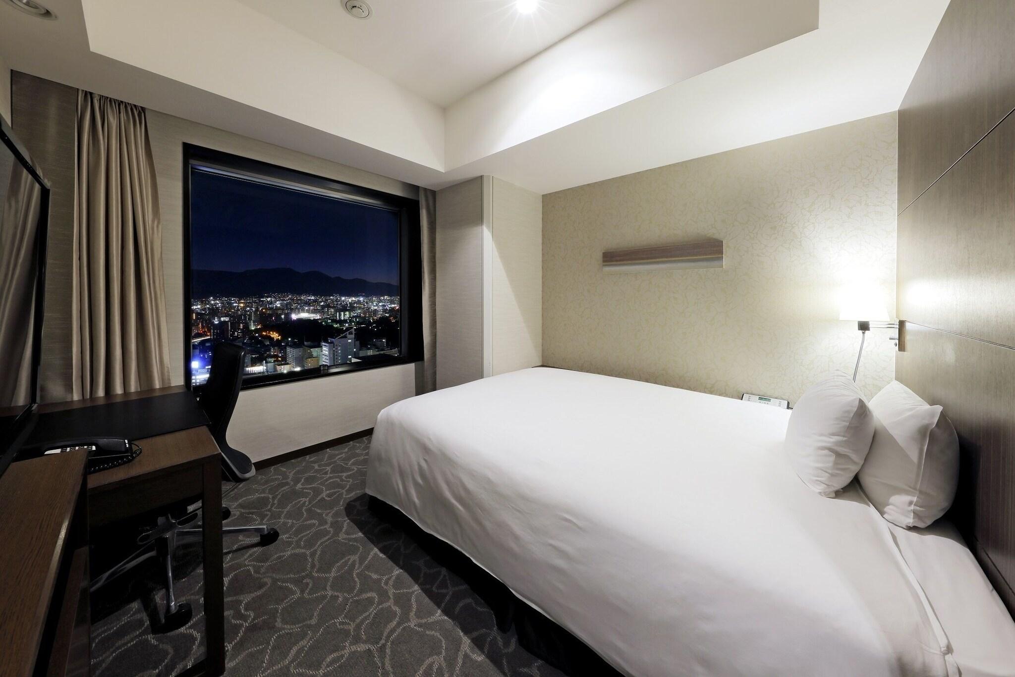 Single Economy Non Smoking