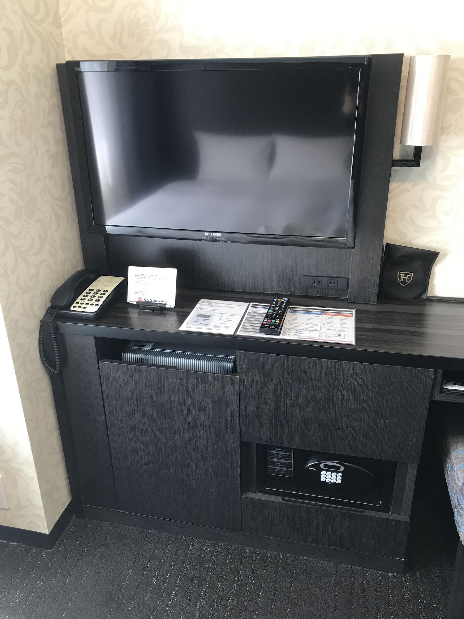 Double Queen Size Bed