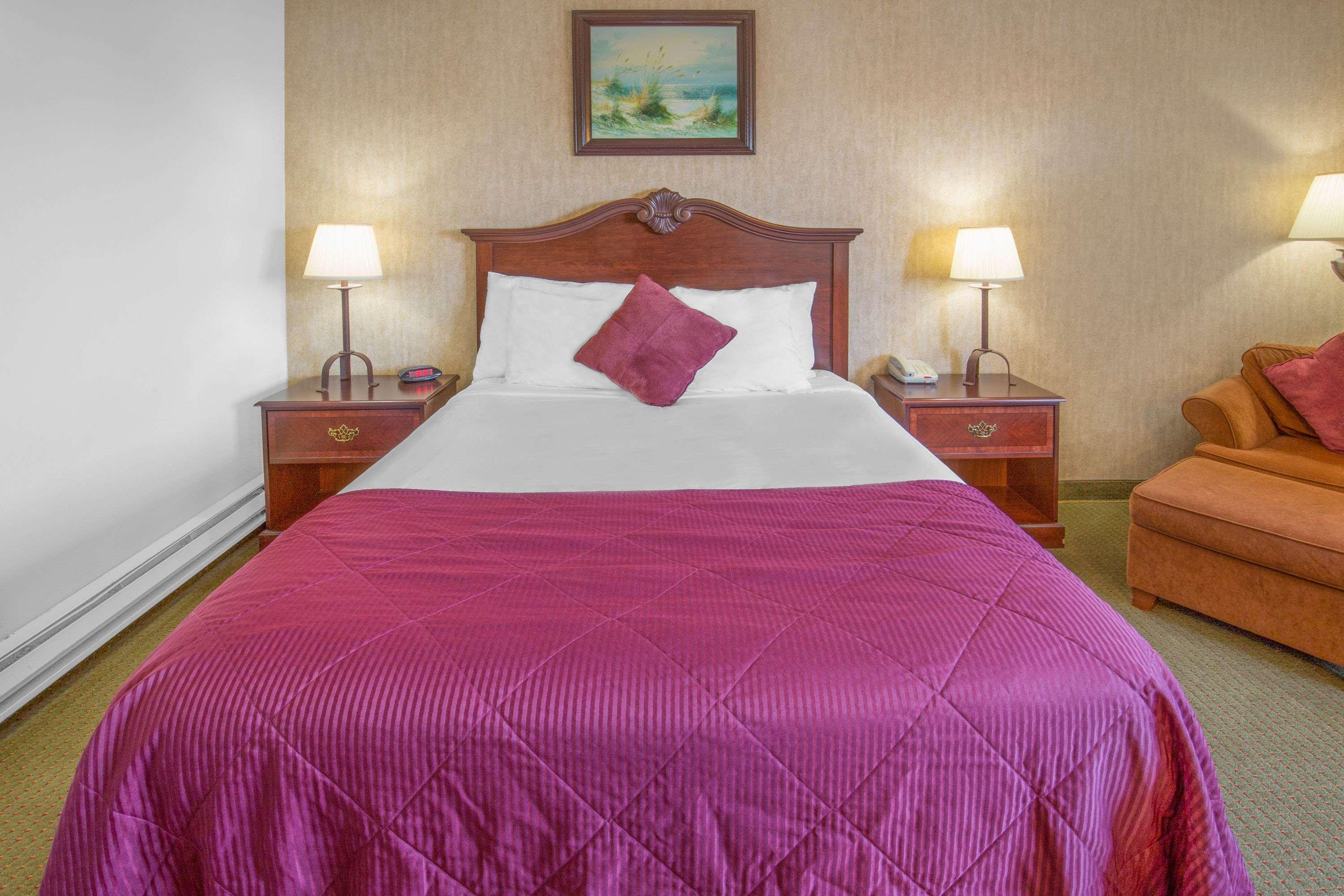 Double Queen Bed Non Smoking