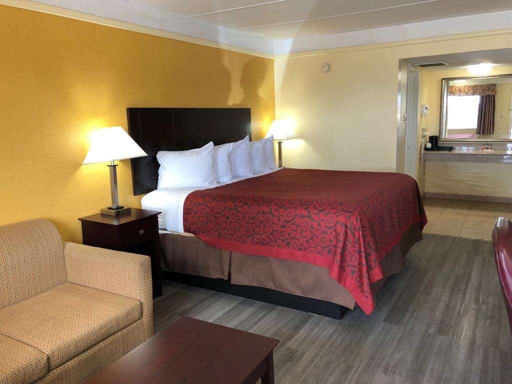 Double King Bed Non Smoking