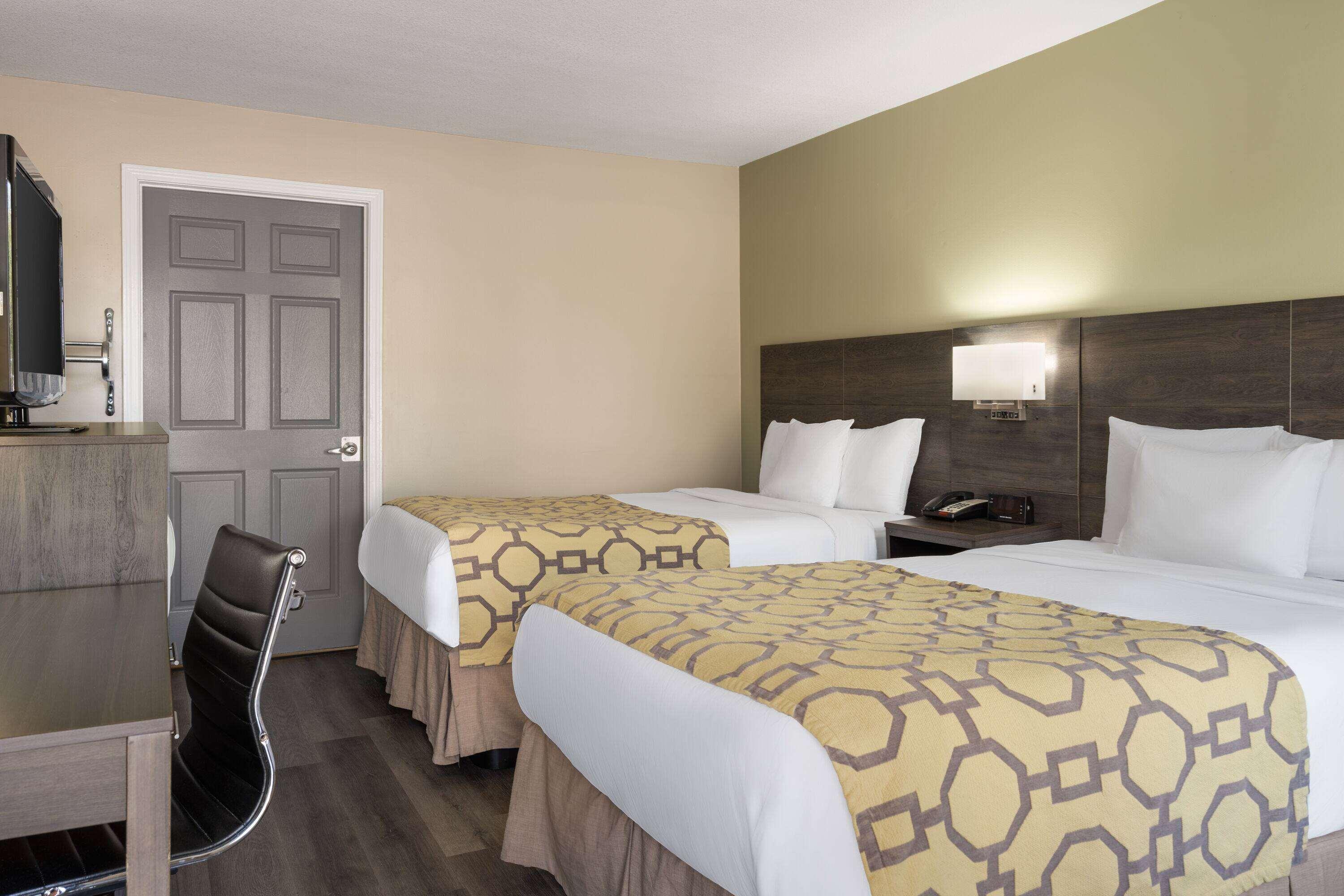 Quadruple Two Double Beds