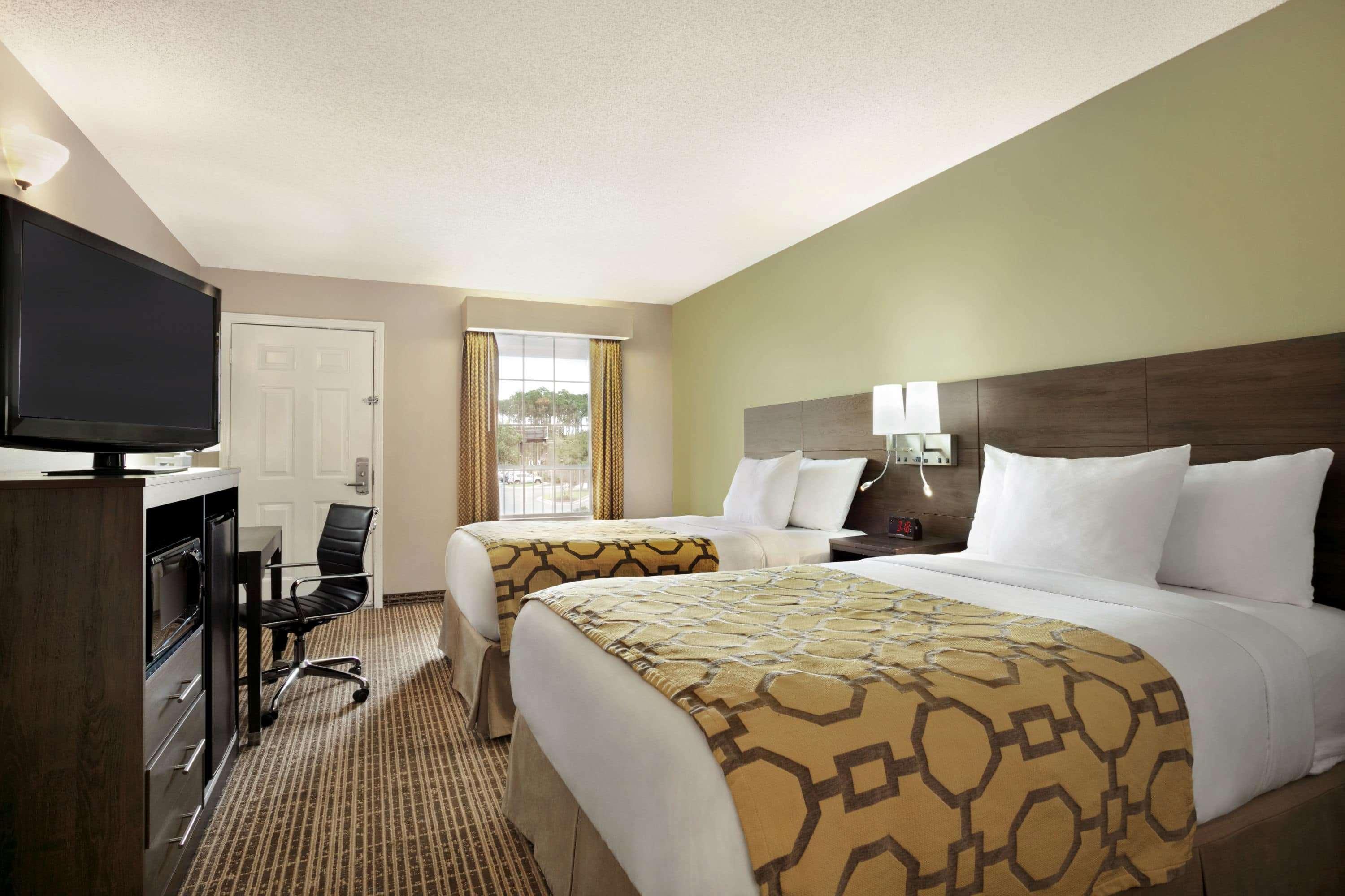 Quadruple Two Double Beds