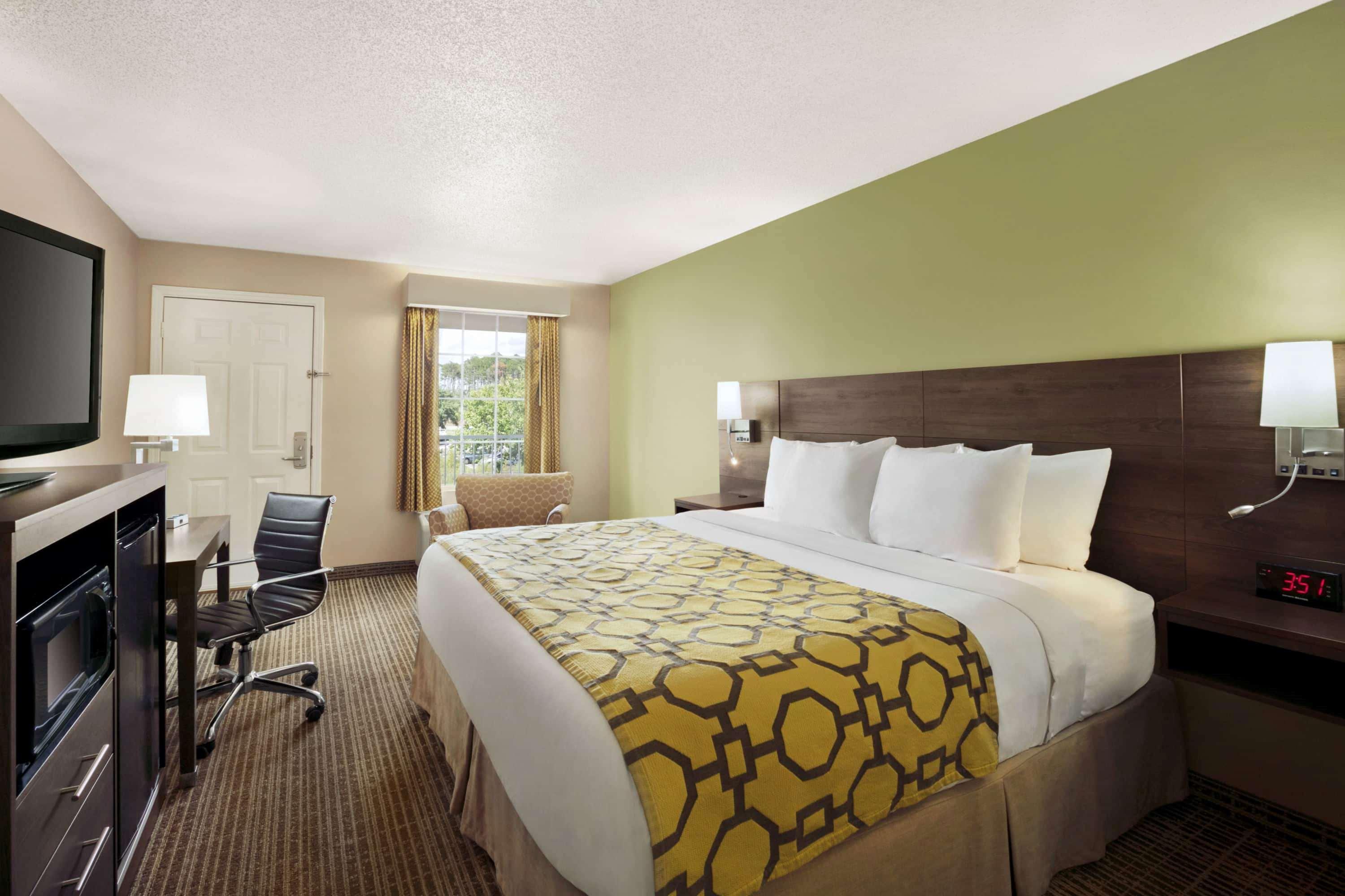 Double King Bed Non Smoking