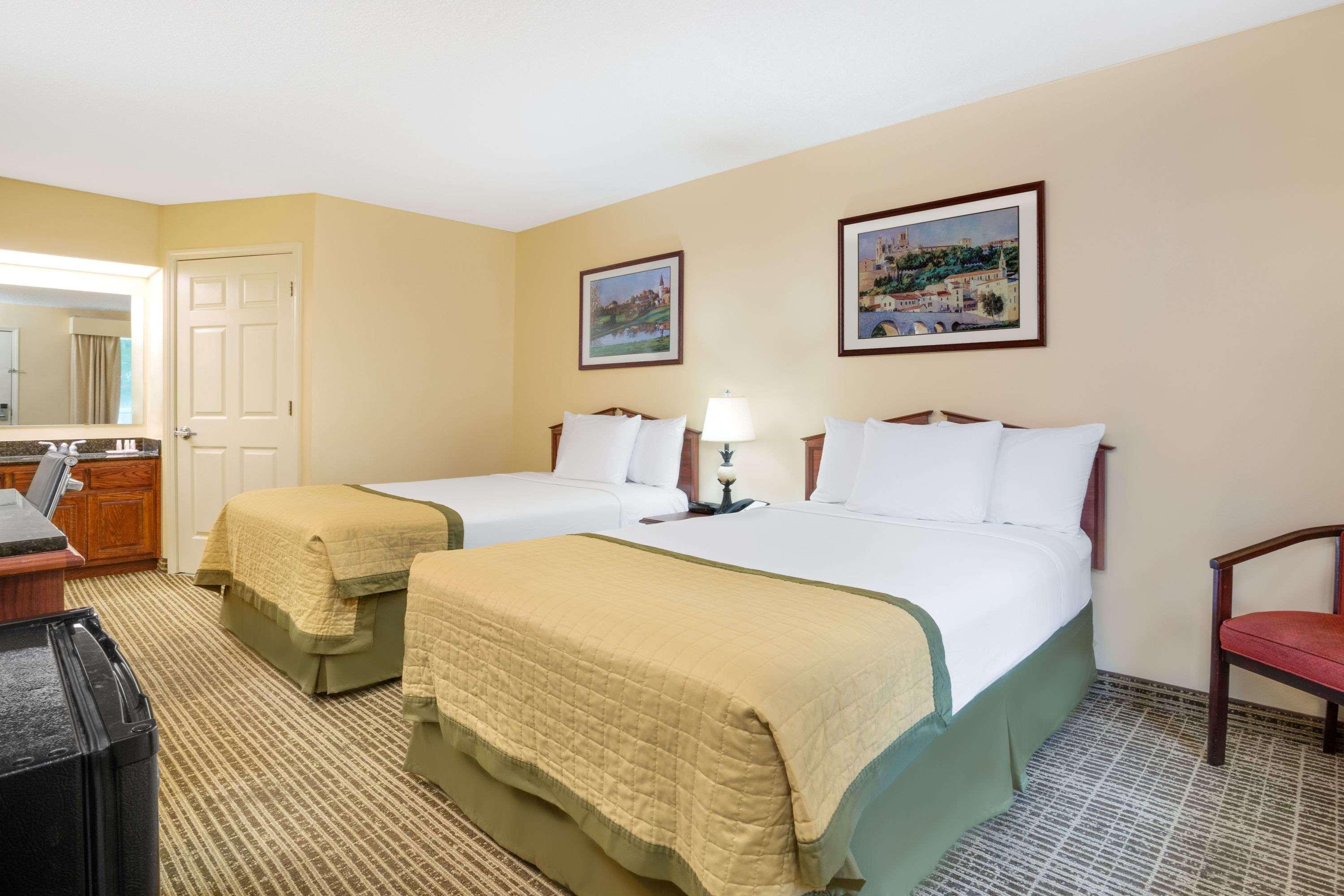 Room Two Double Beds