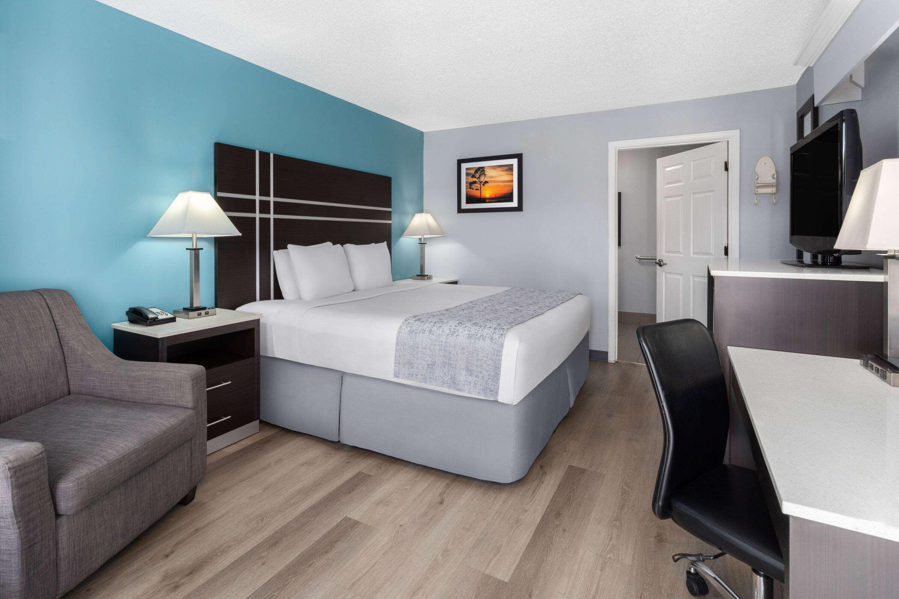 Room King Bed Non Smoking