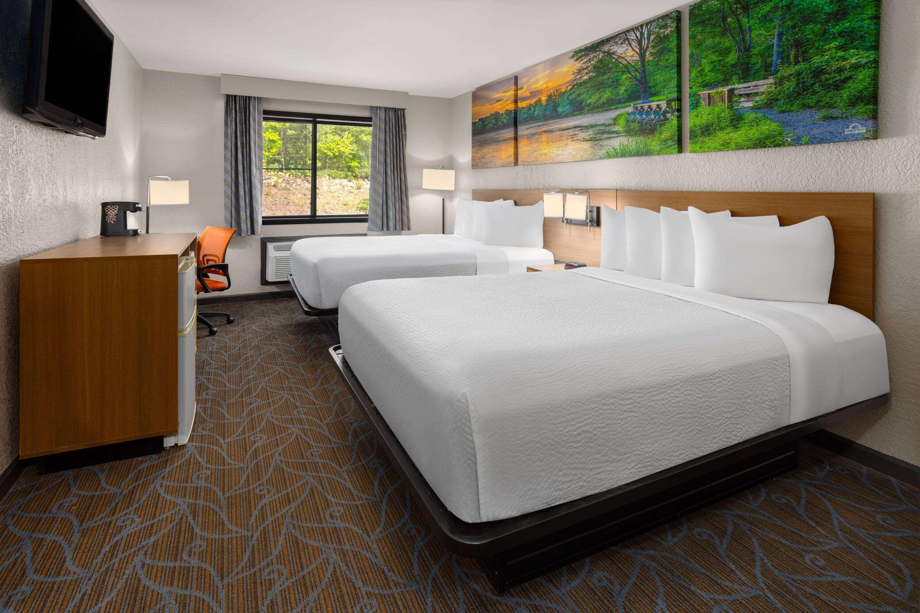 Quadruple Non Smoking