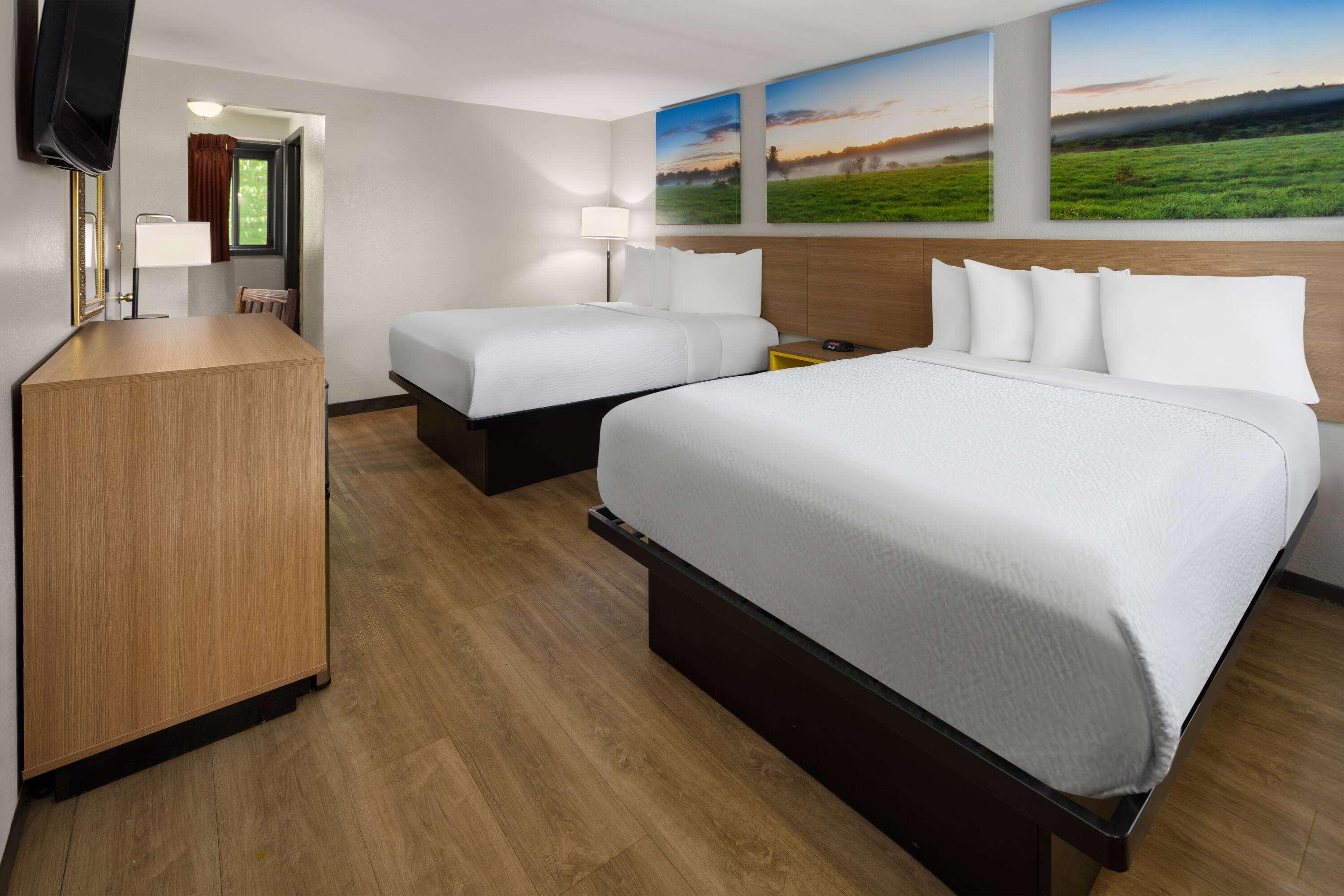 Quadruple Two Double Beds