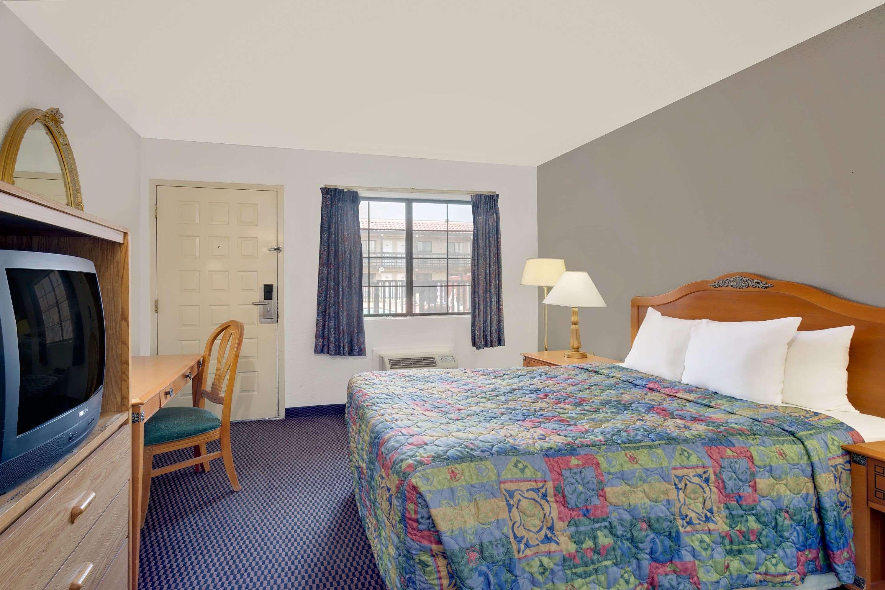 Double Queen Size Bed