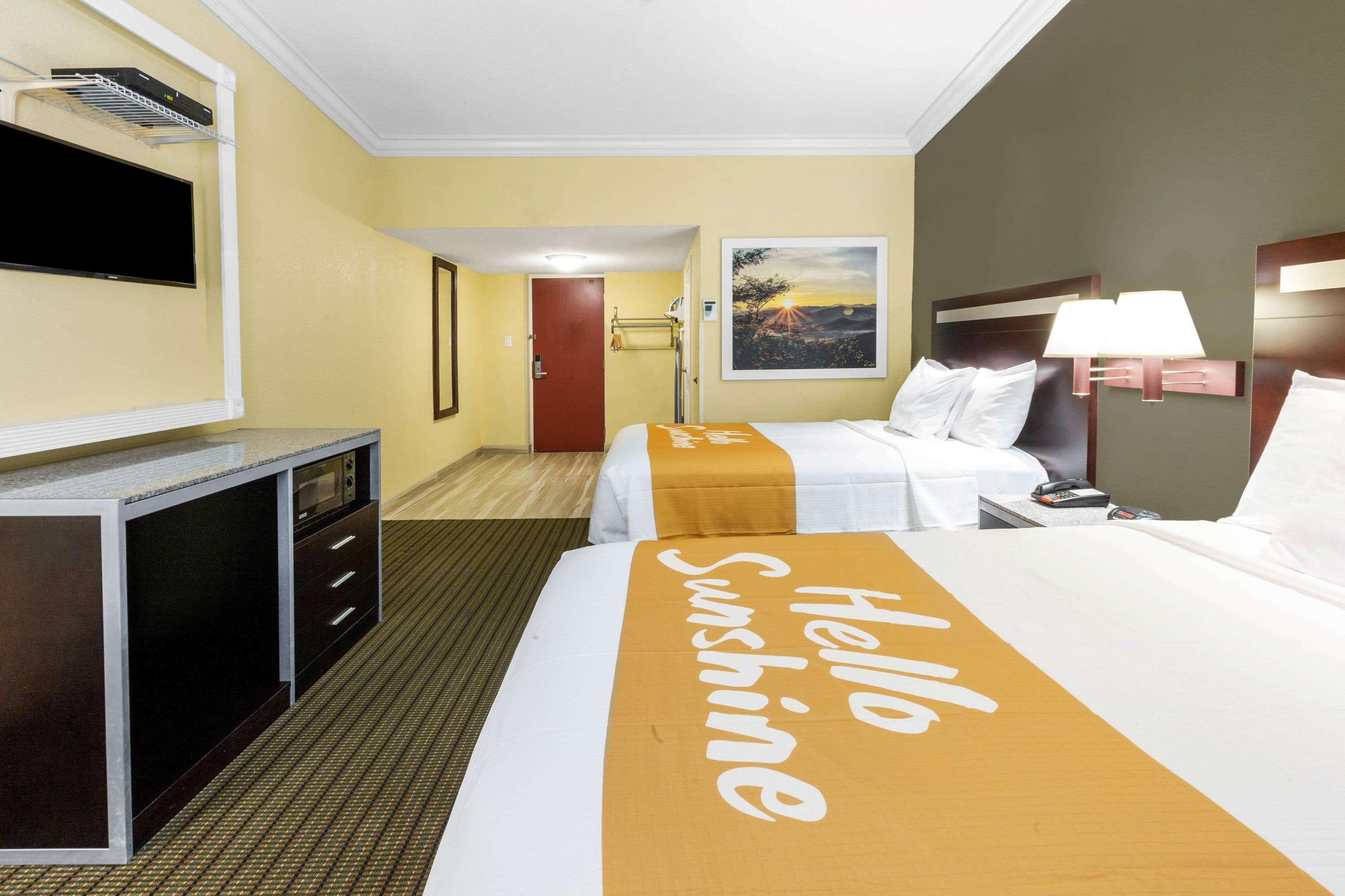 Quadruple Two Double Beds